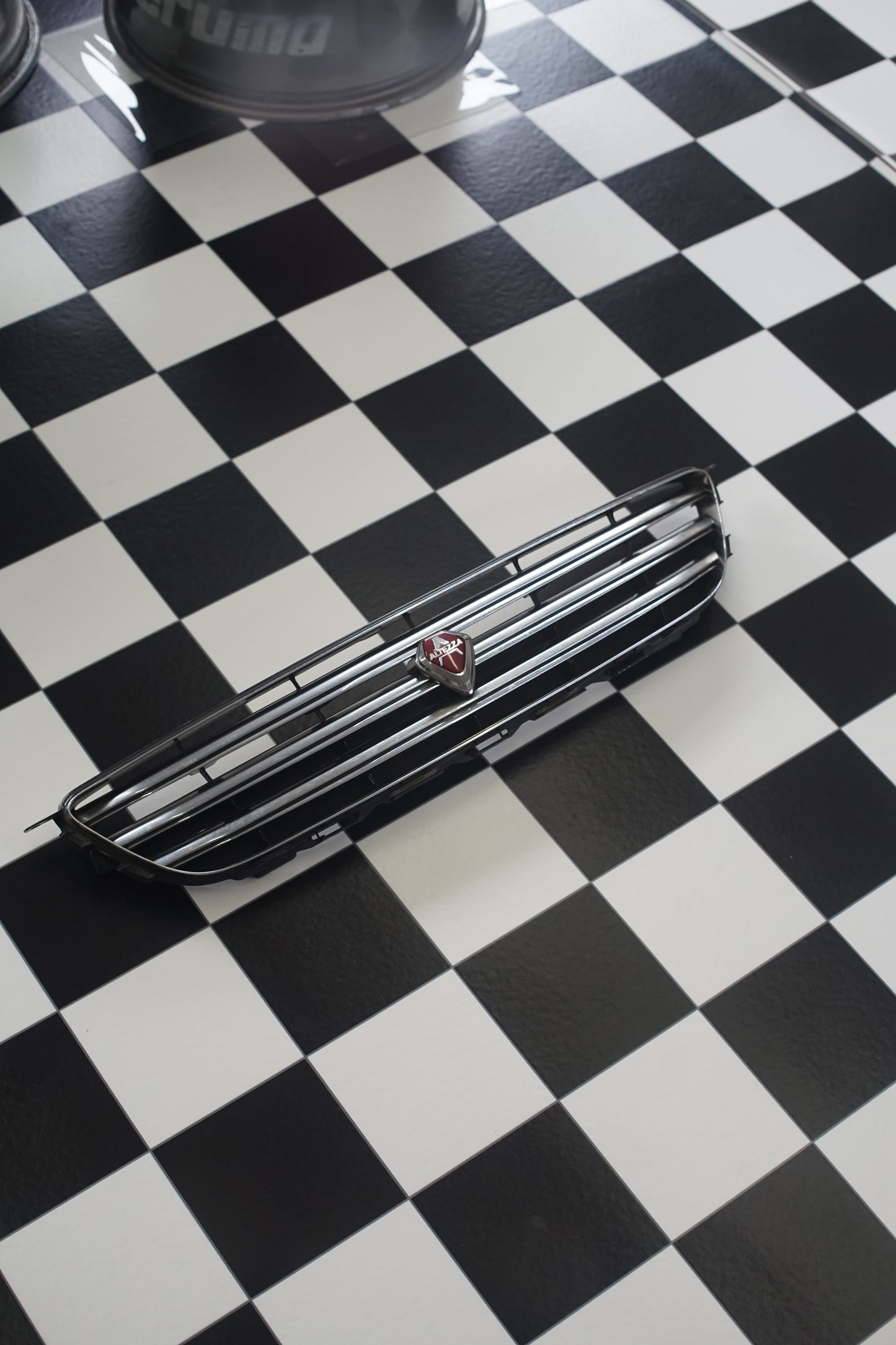 (4/4)Toyota Altezza 3 Bar Grill (w/backplate)