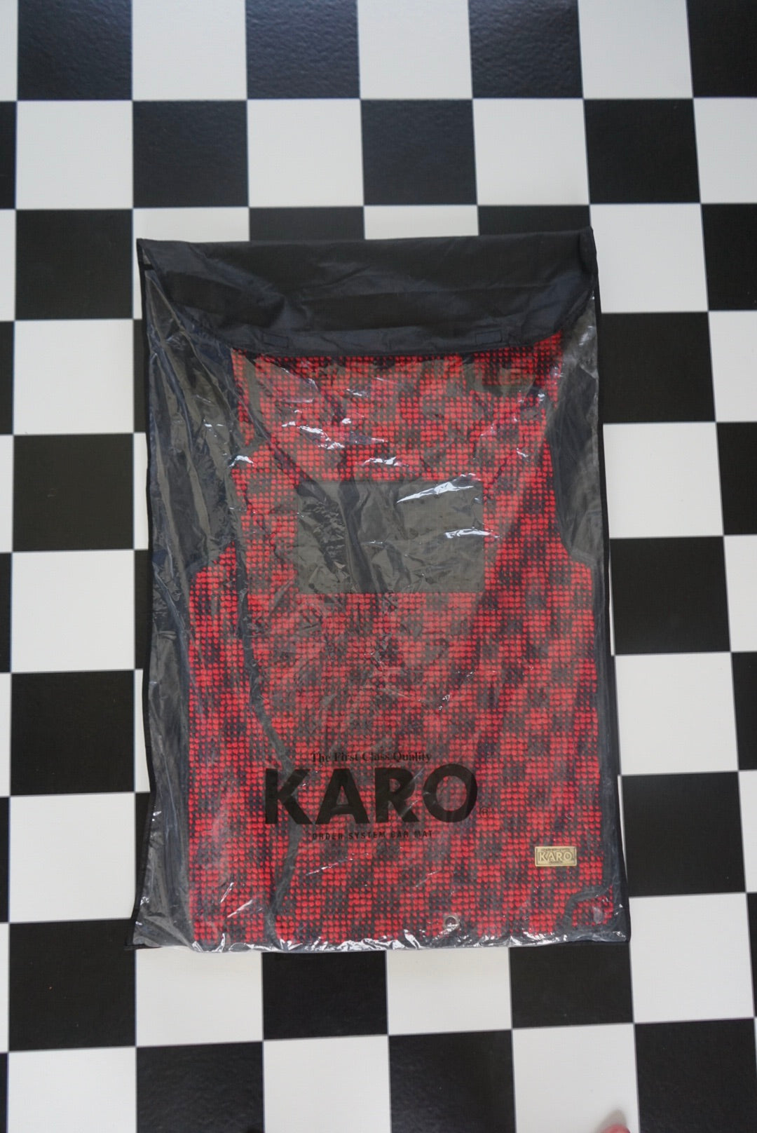 Karo R32 GTR Front Mat Set - Red/Black