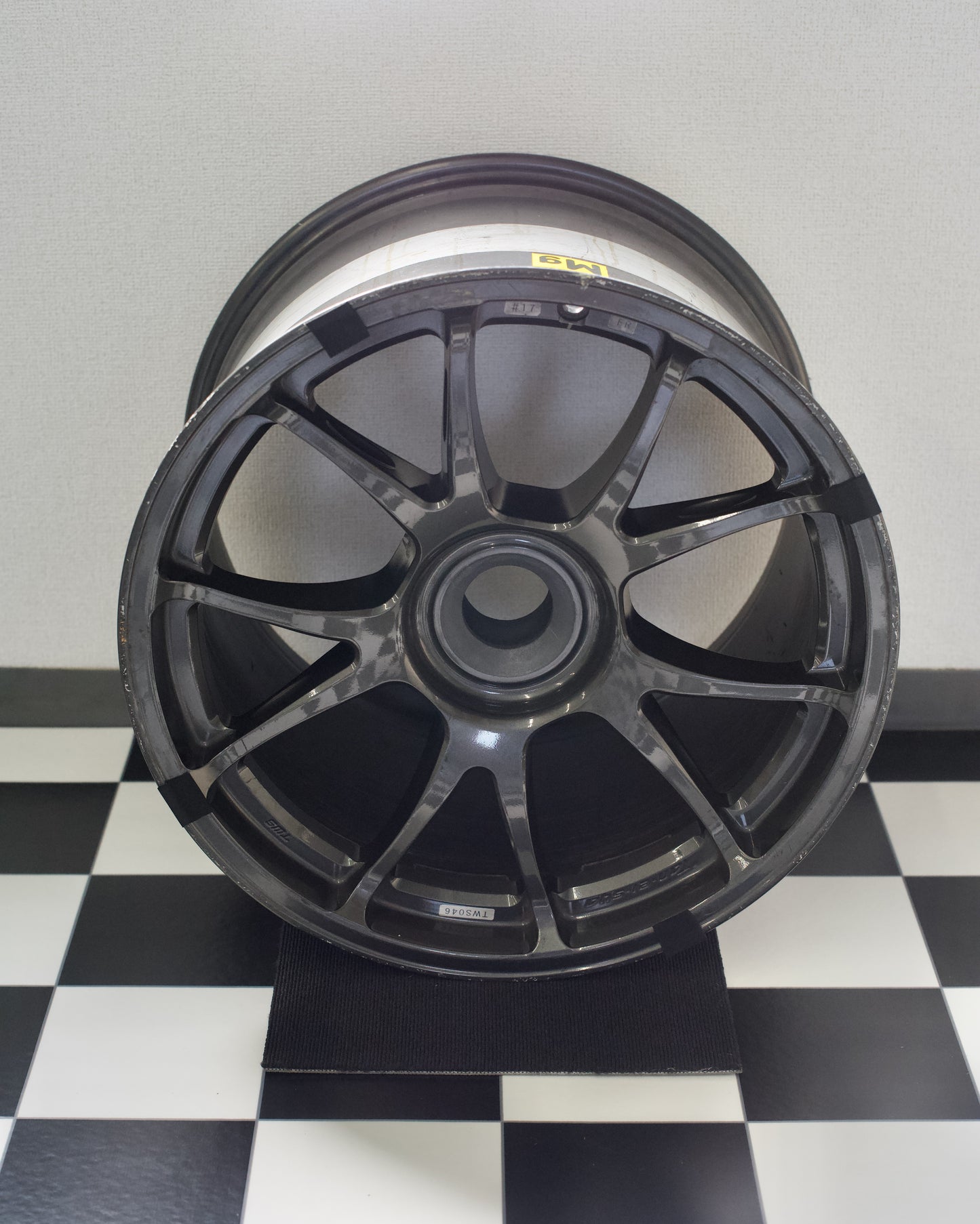 TWS Forged Magnesium Race Wheel