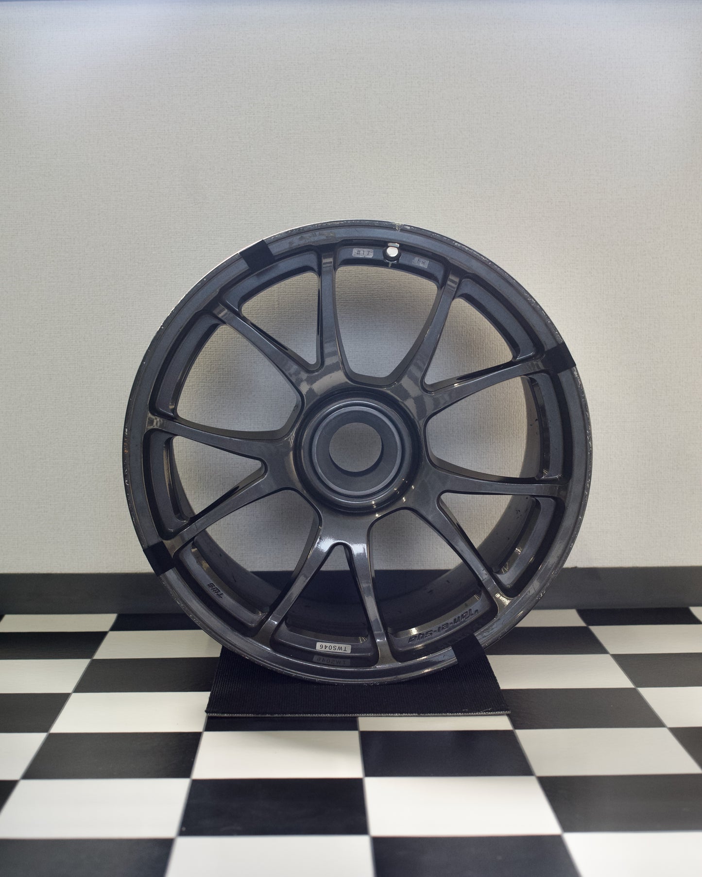 TWS Forged Magnesium Race Wheel