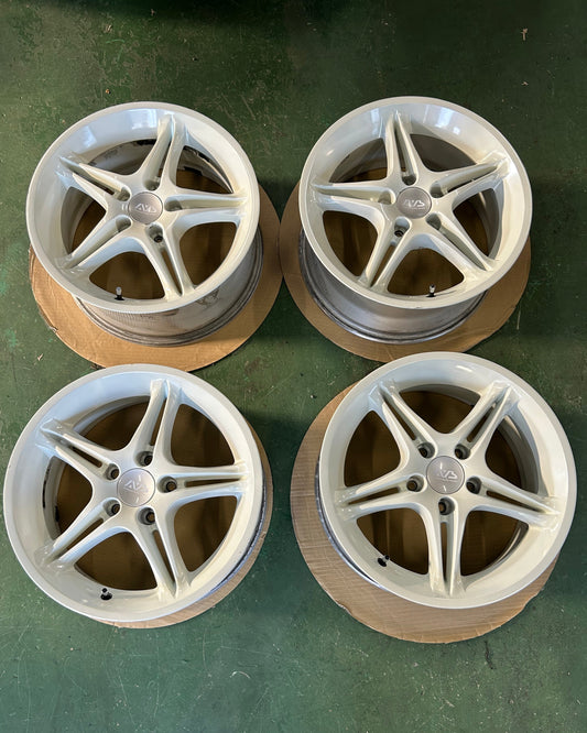 Yokohama AVS VS-5 17" Set