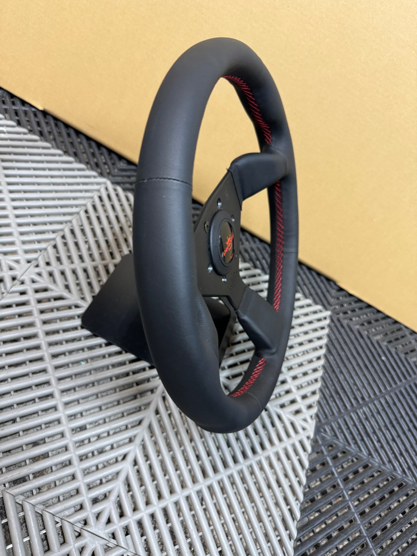 Personal Neo Grinta 330mm