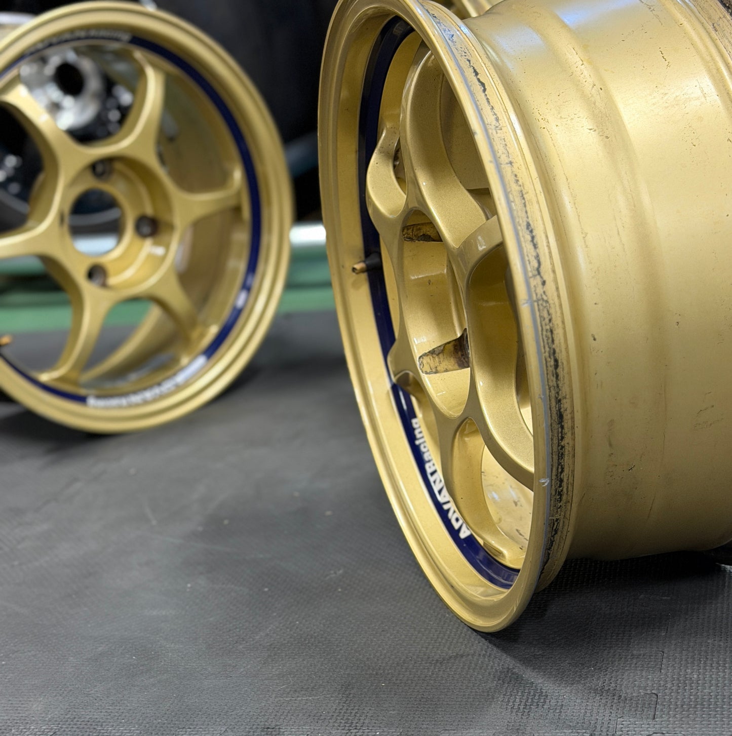 Advan Racing RG1 (16") SET