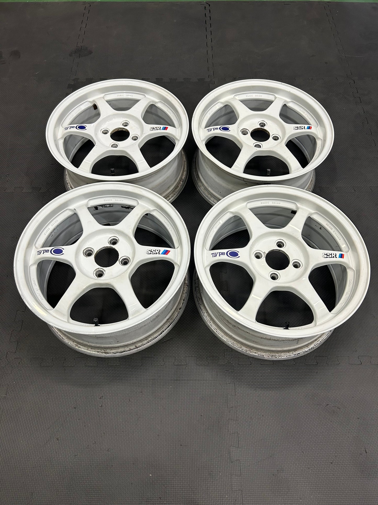 SSR Type-C White (16")