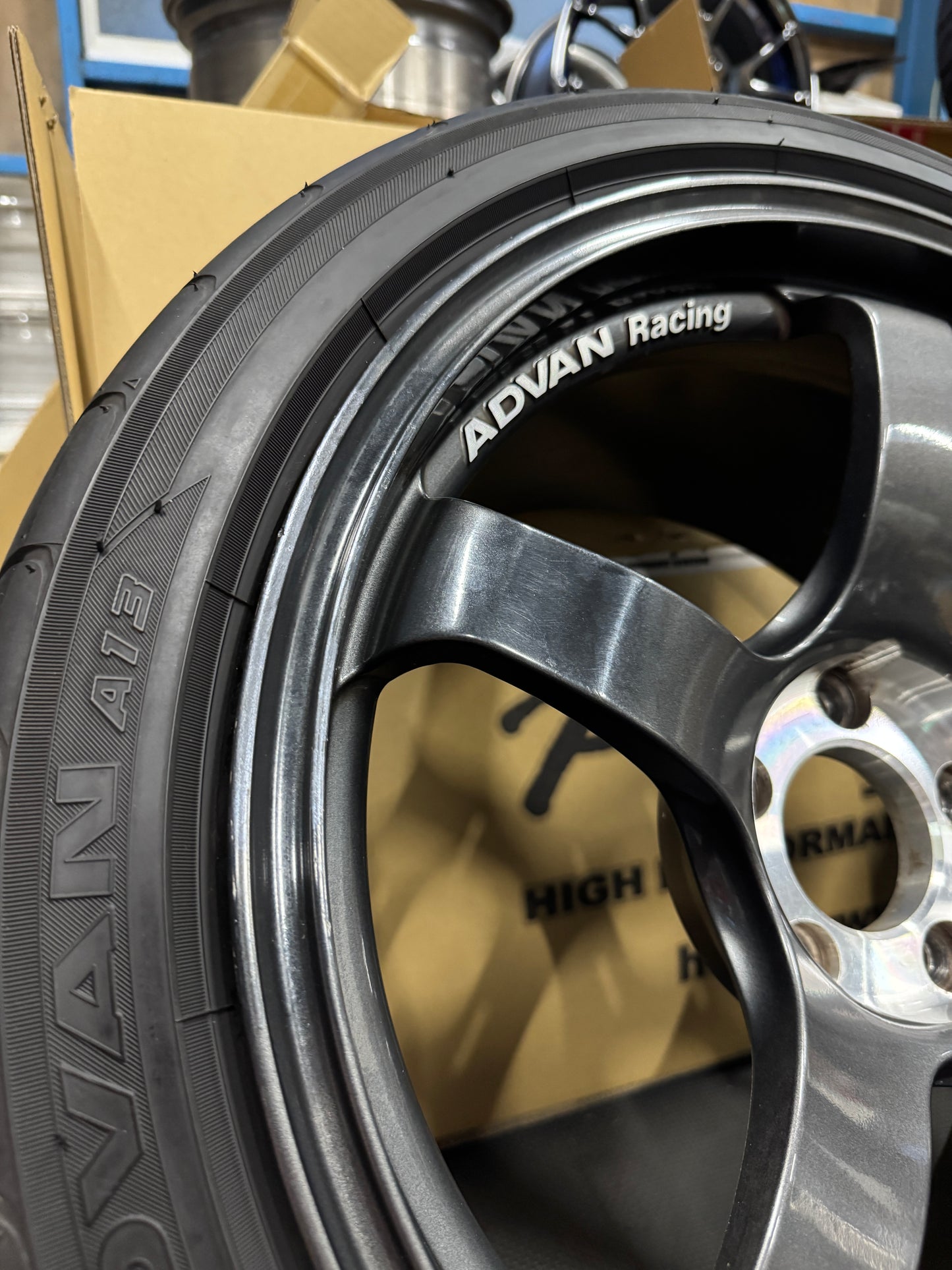 Advan TC-3 18 Inch Set