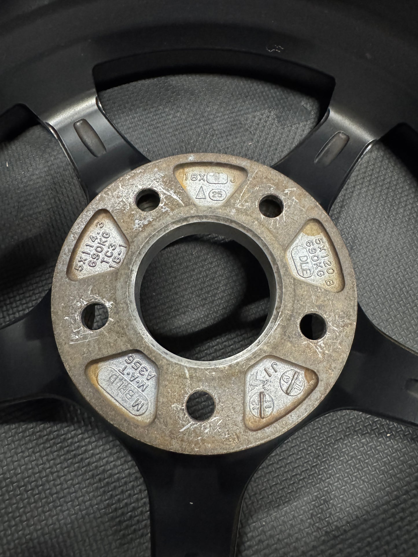 Advan TC-3 18 Inch Set