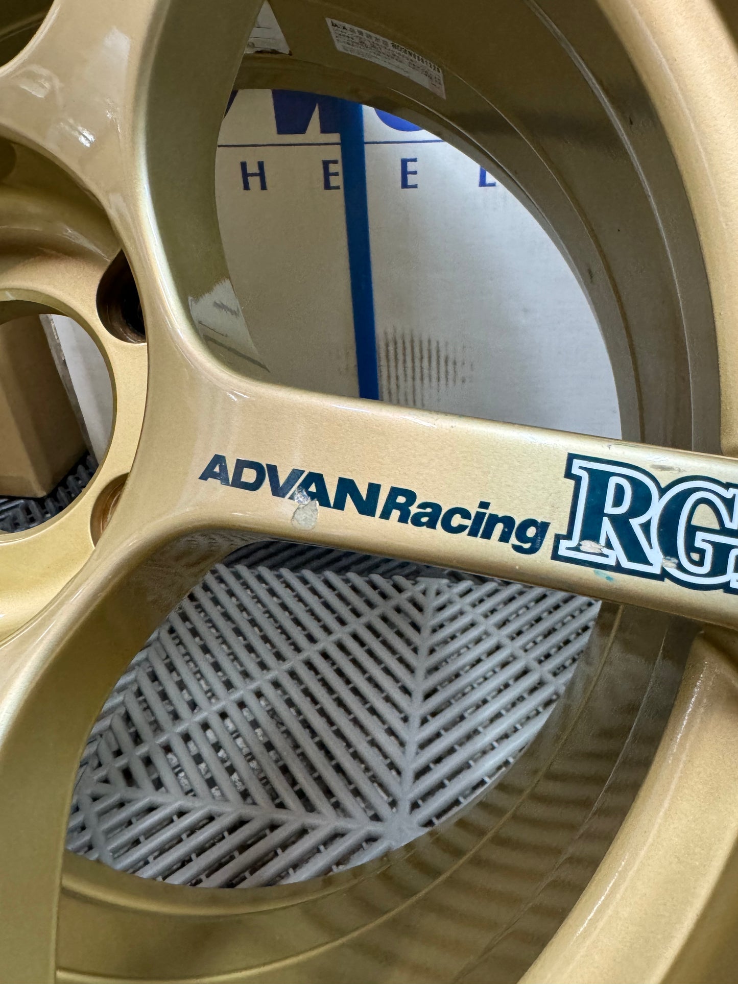 Advan RG2 Pair