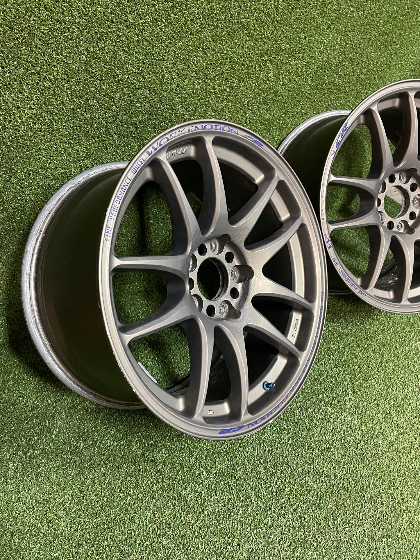 Work CR Kai Pair 17"