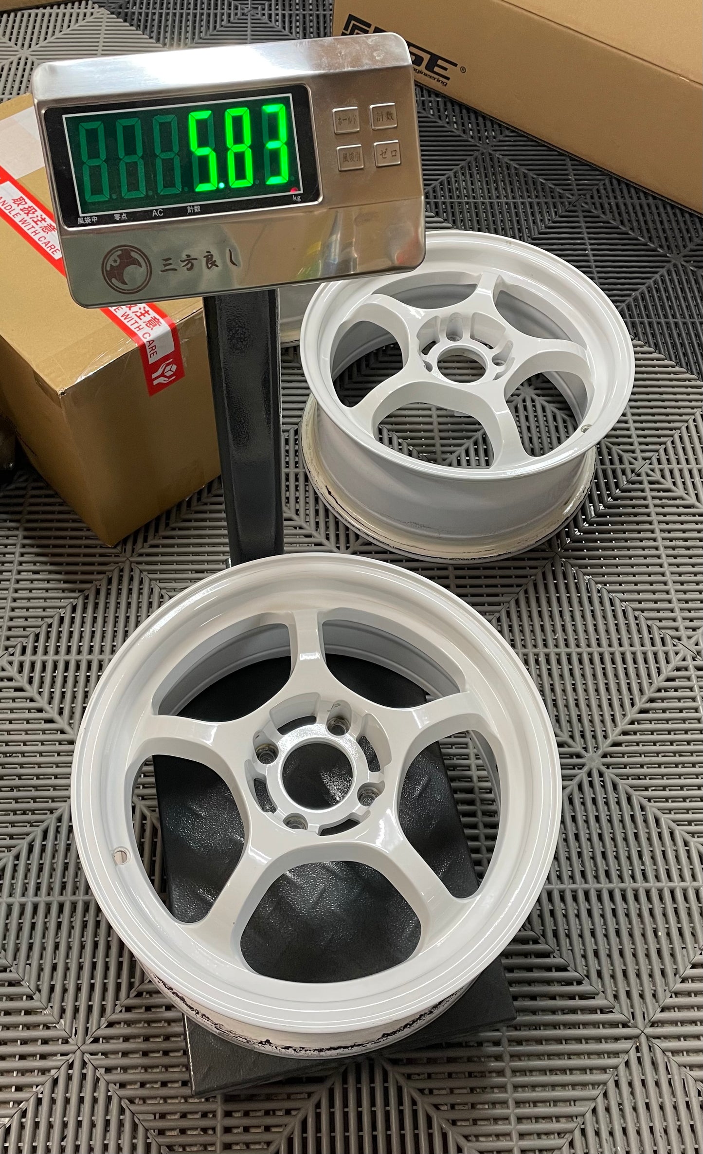 Unknown Maker - 15 Inch lightweight set