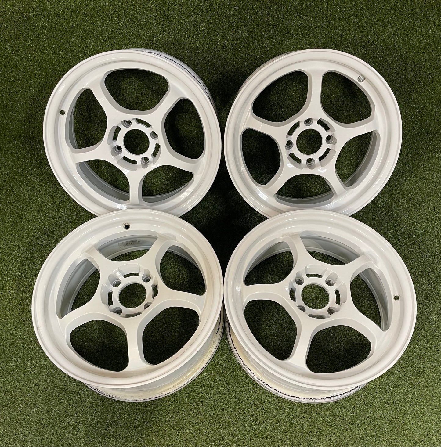 Unknown Maker - 15 Inch lightweight set