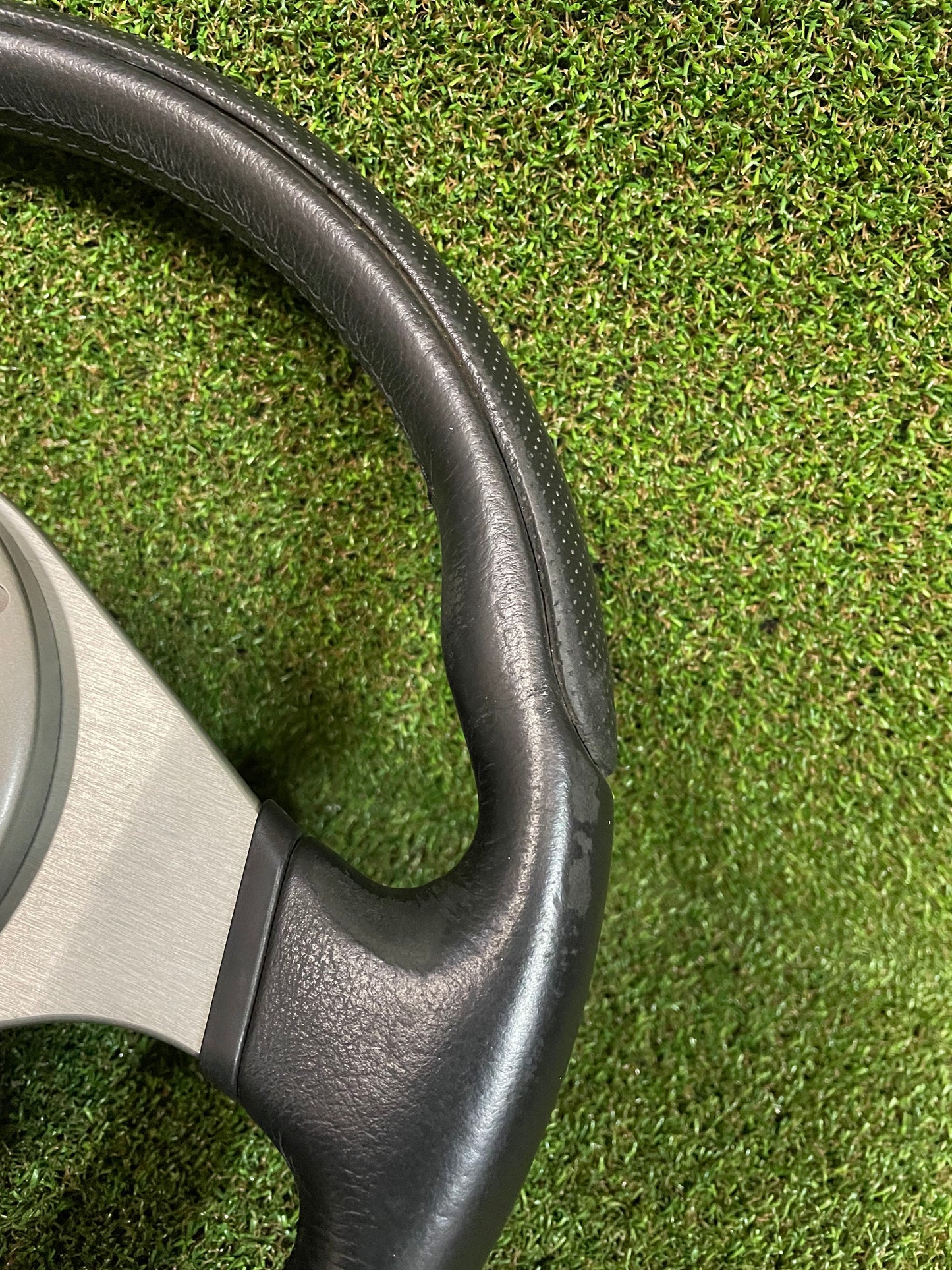 Lancer Evolution 7/8 oem steering wheel