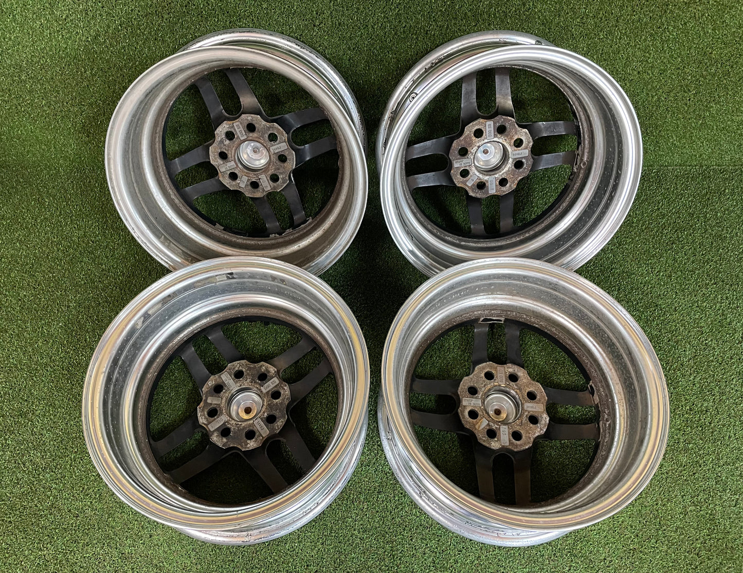 TOM'S New Action - Set