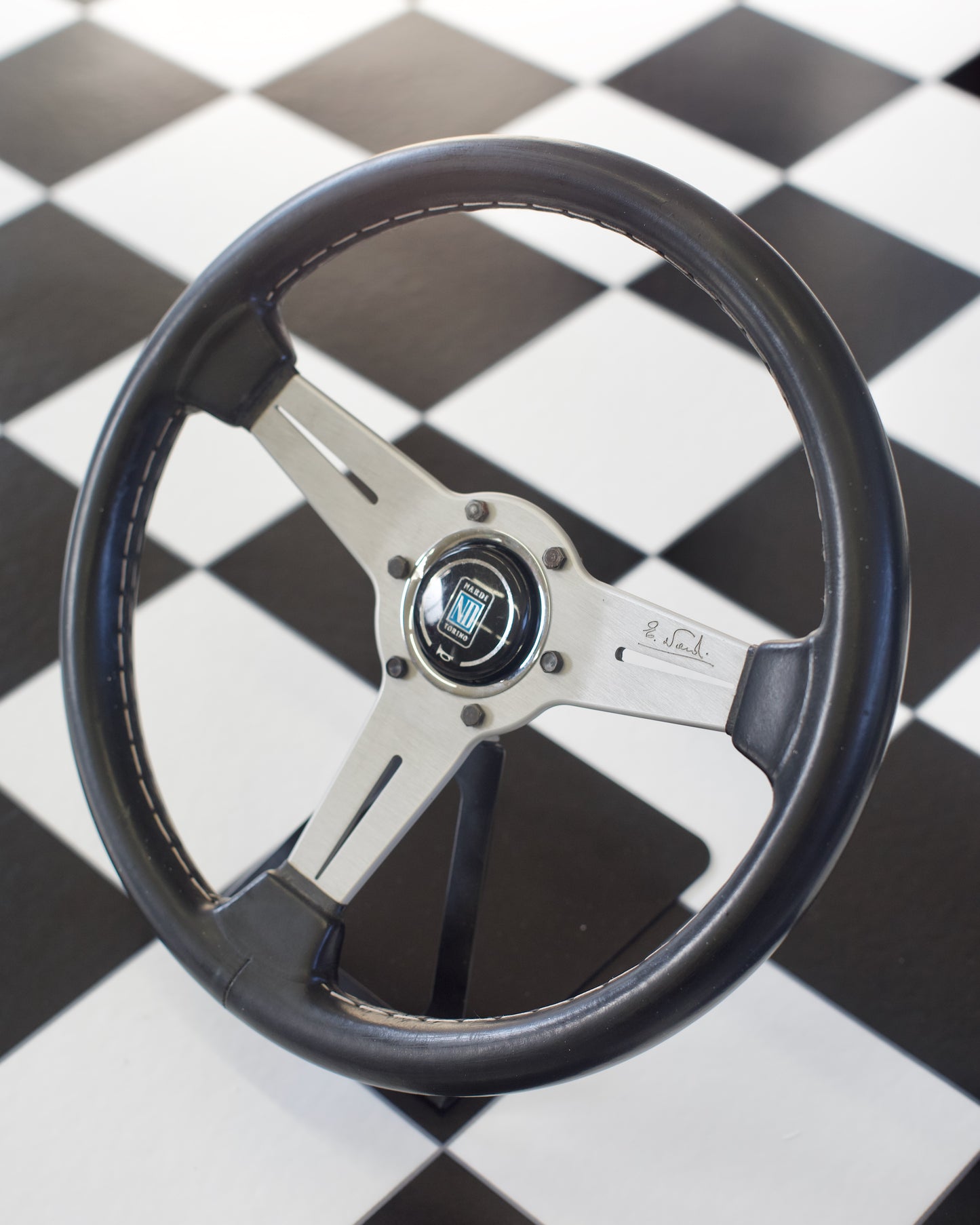 Nardi Classic Silver 340mm