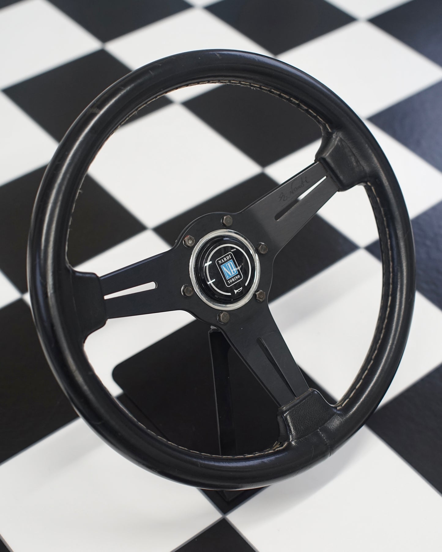 Nardi Classic Black 330mm