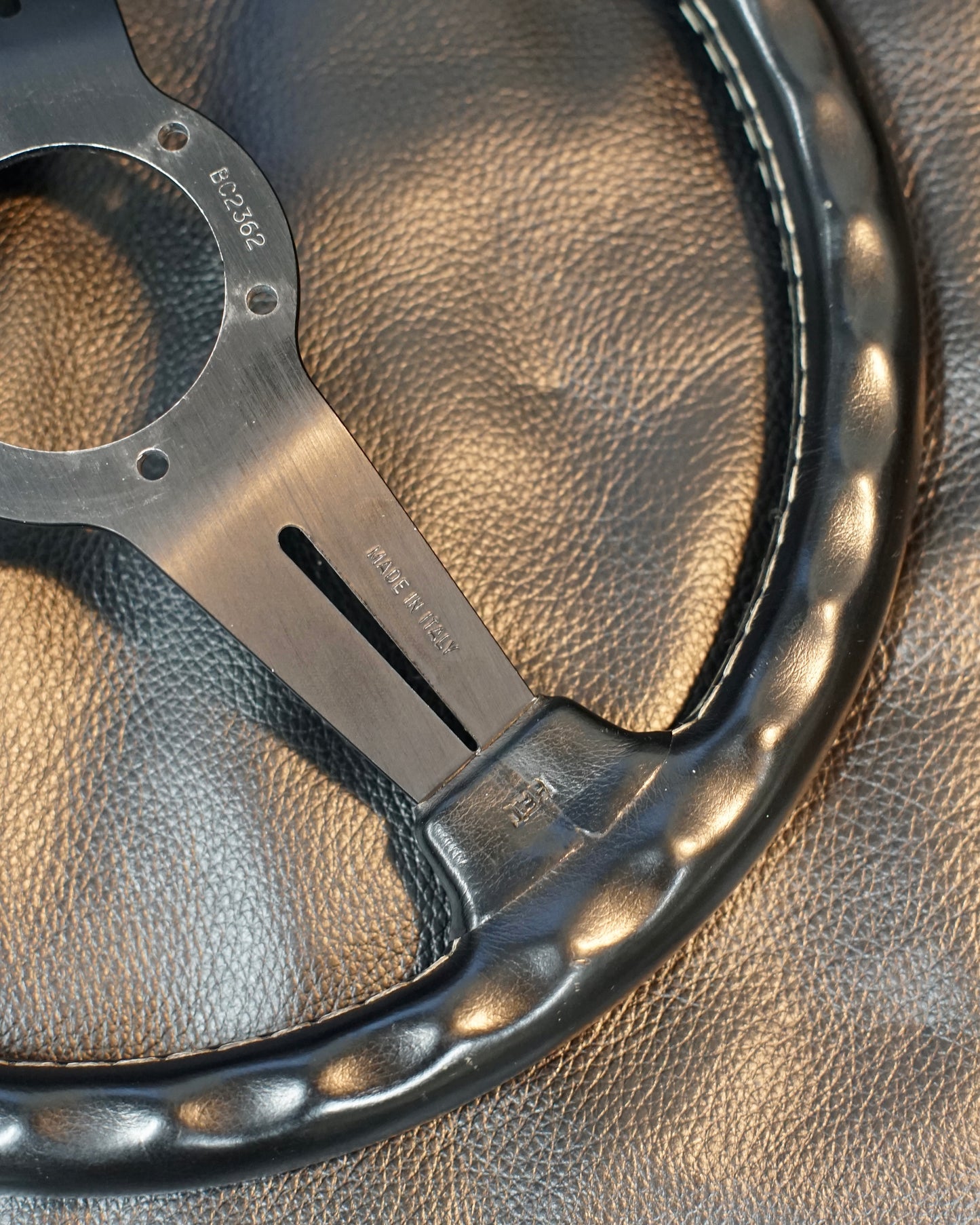 Nardi Classic Black 330mm