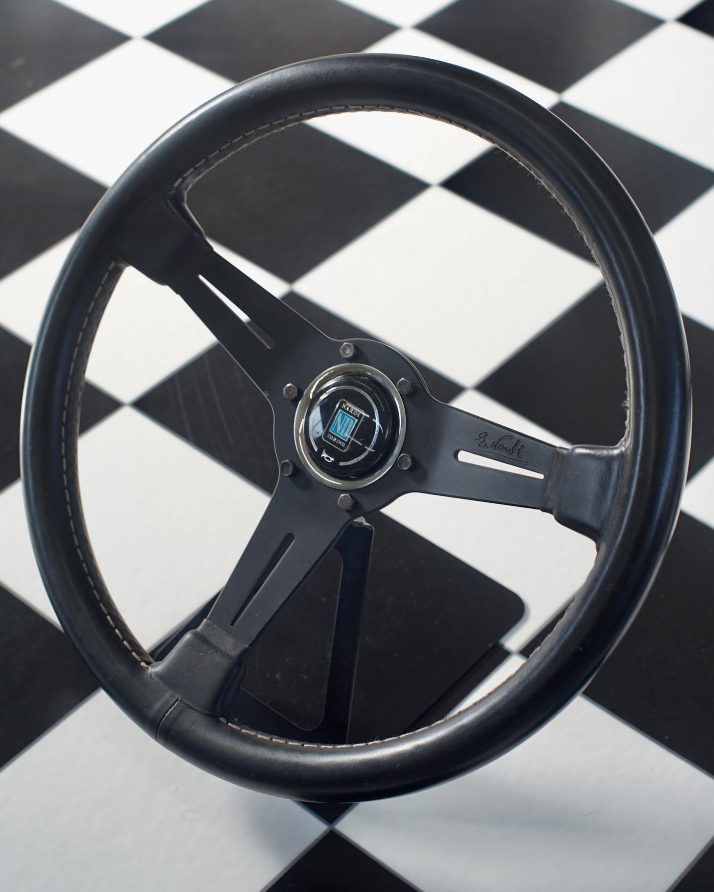 Nardi Classic 360mm Black