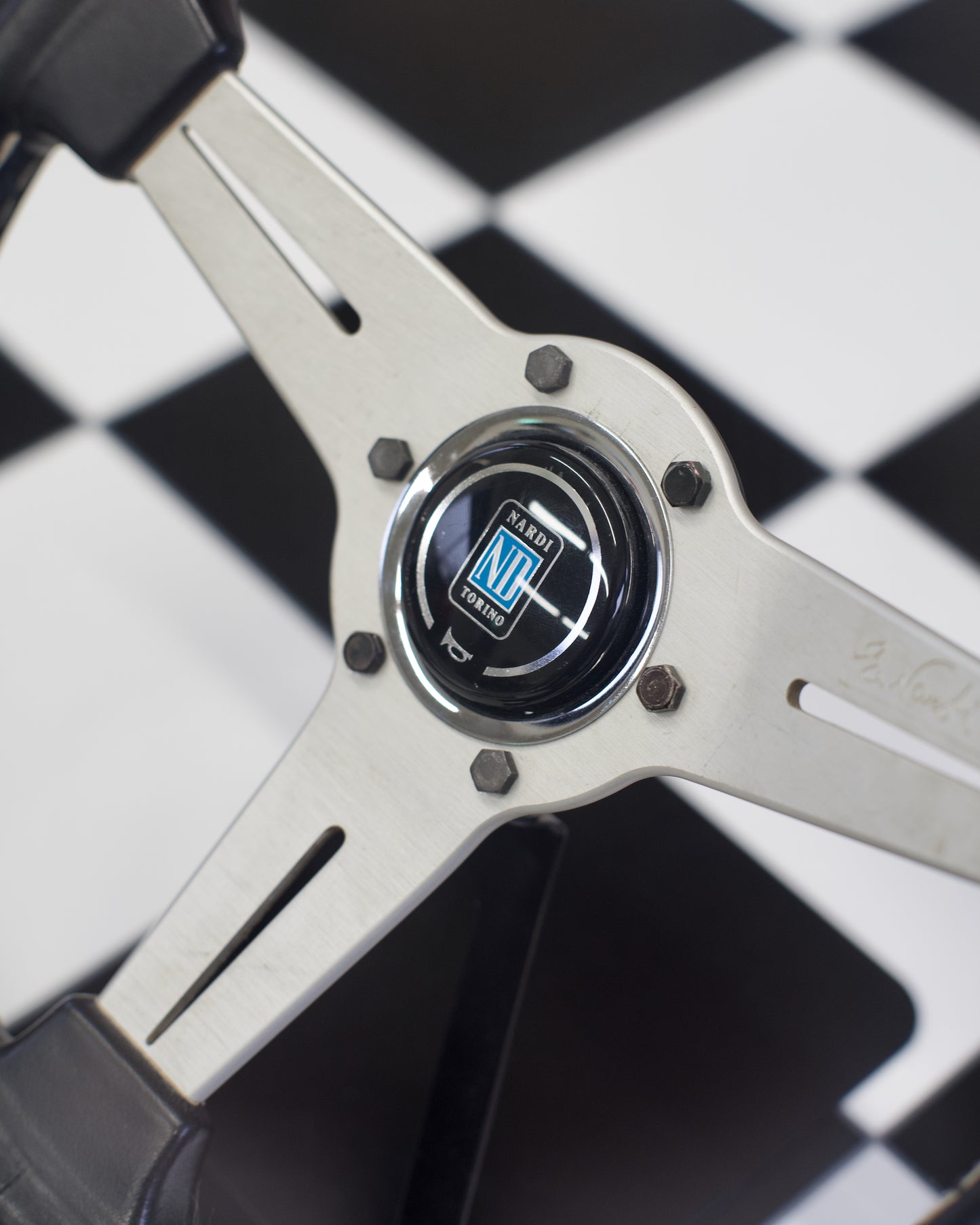 Nardi Classic Silver 330mm