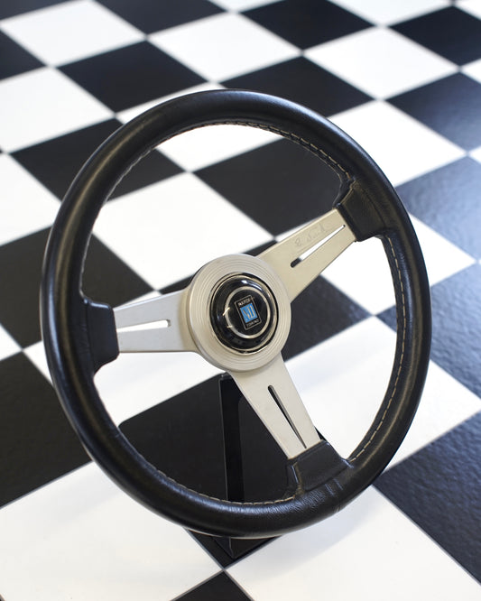 Nardi Classic Silver 330mm
