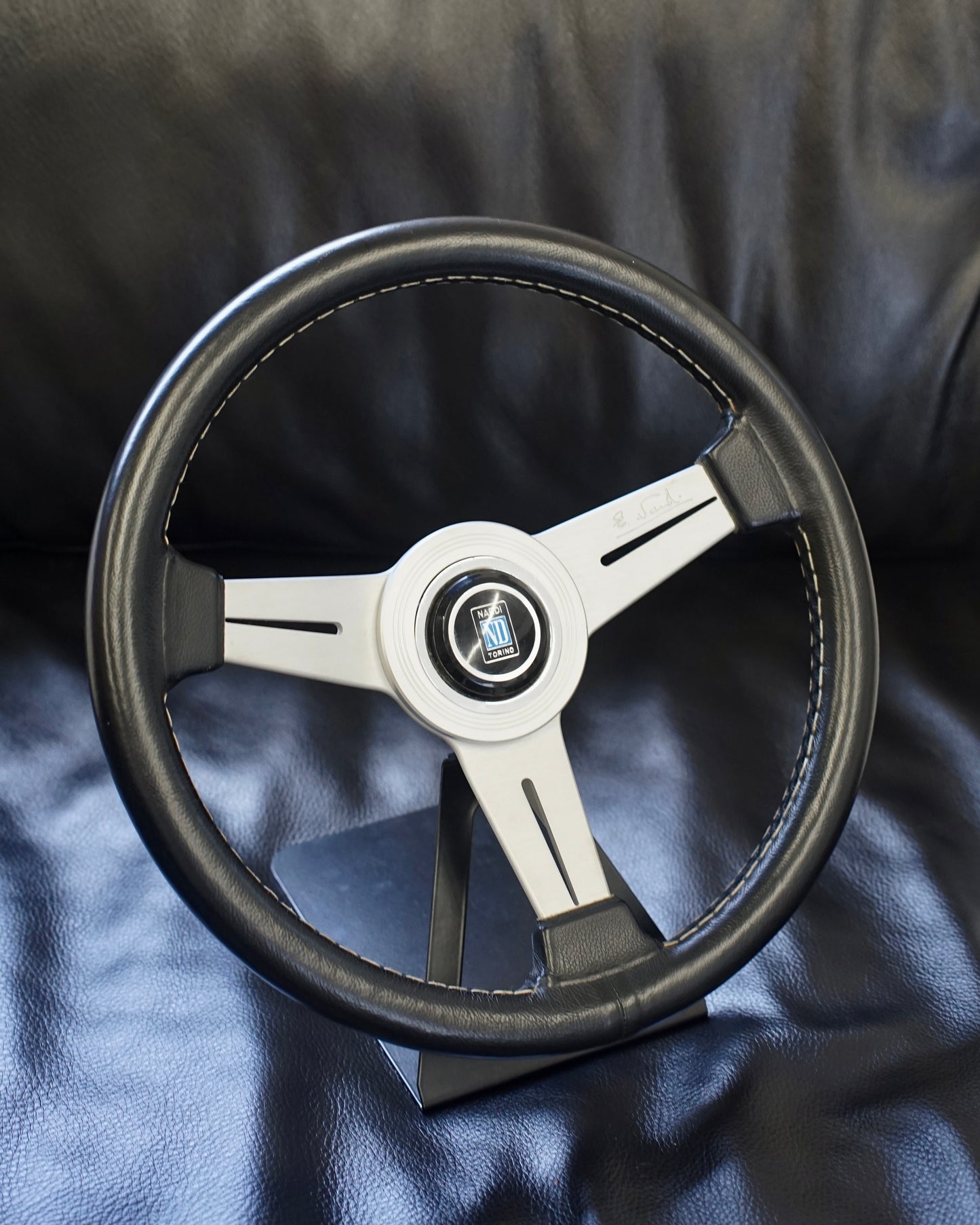 Nardi Classic Silver 330mm