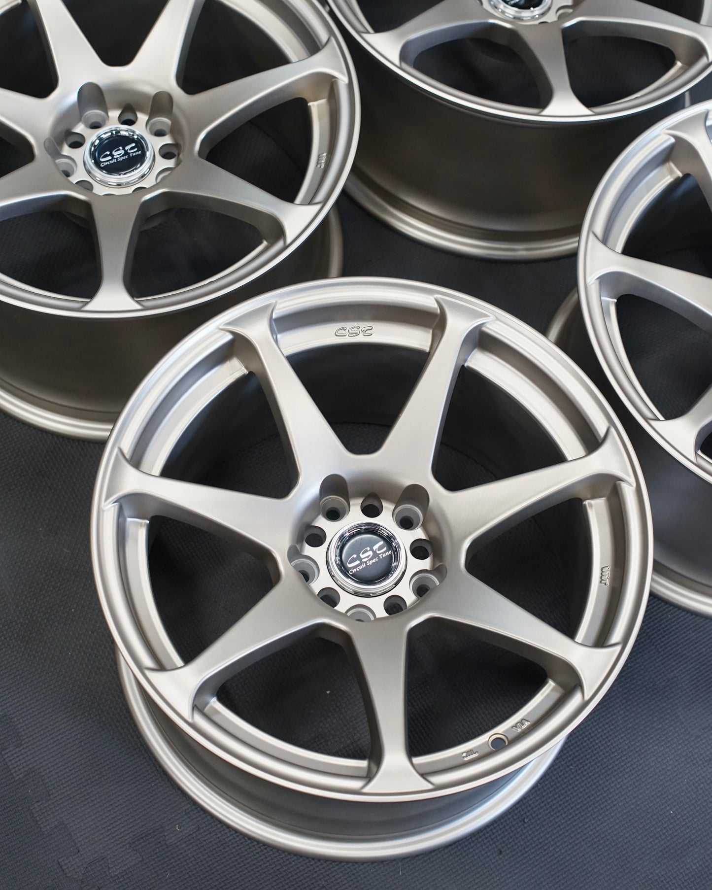 (NEW) CST ZERO 1 HYPER BRONZE (17")
