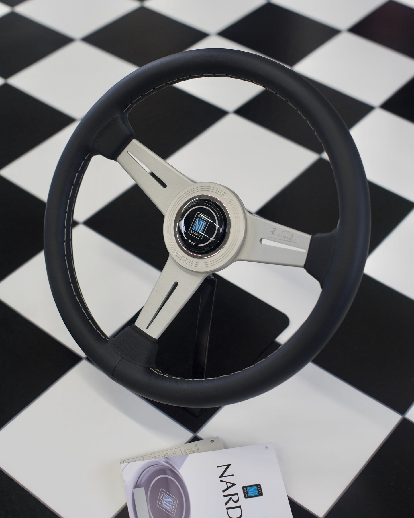 Nardi Classic Silver 340mm