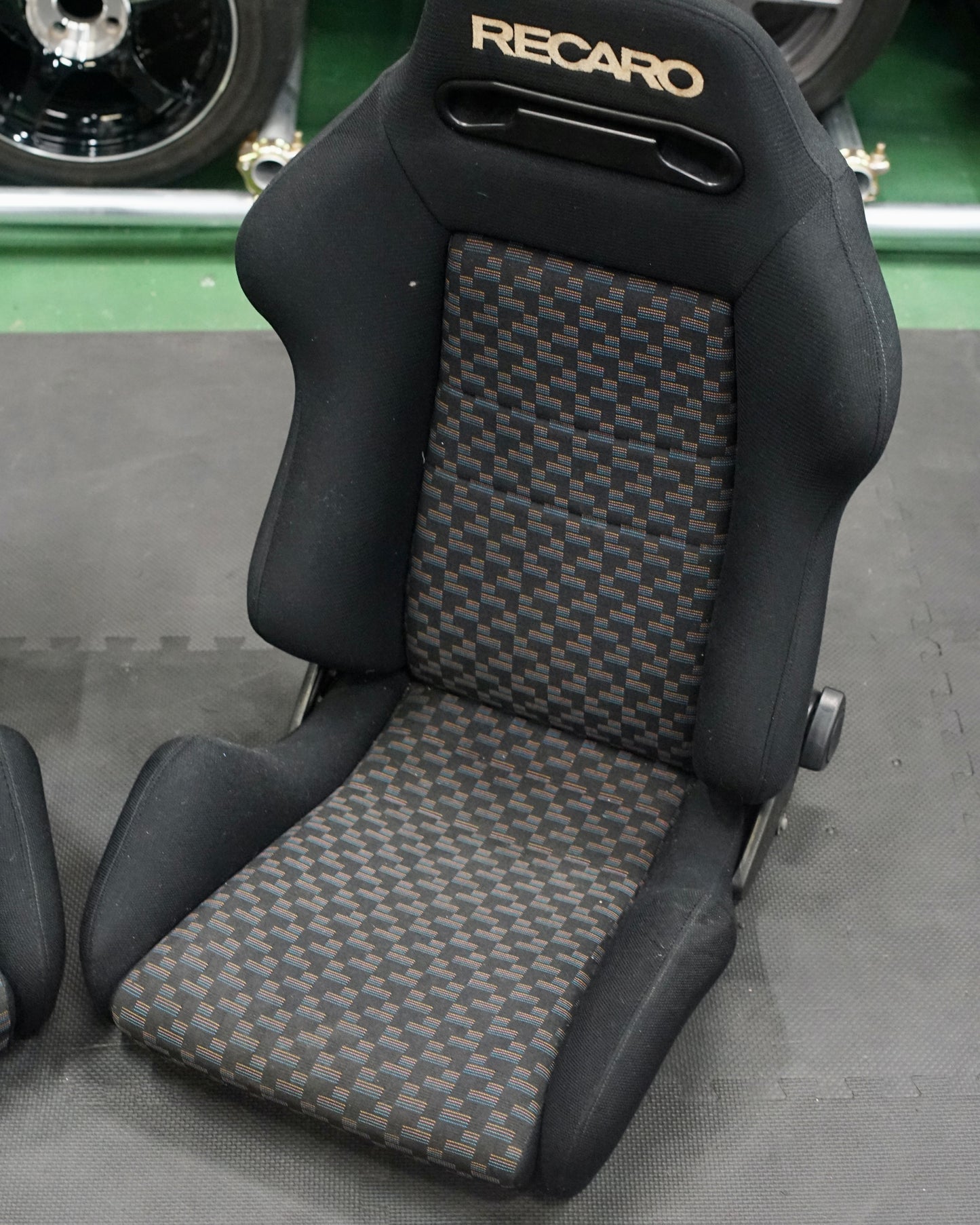 Recaro SR2 Indie Pair
