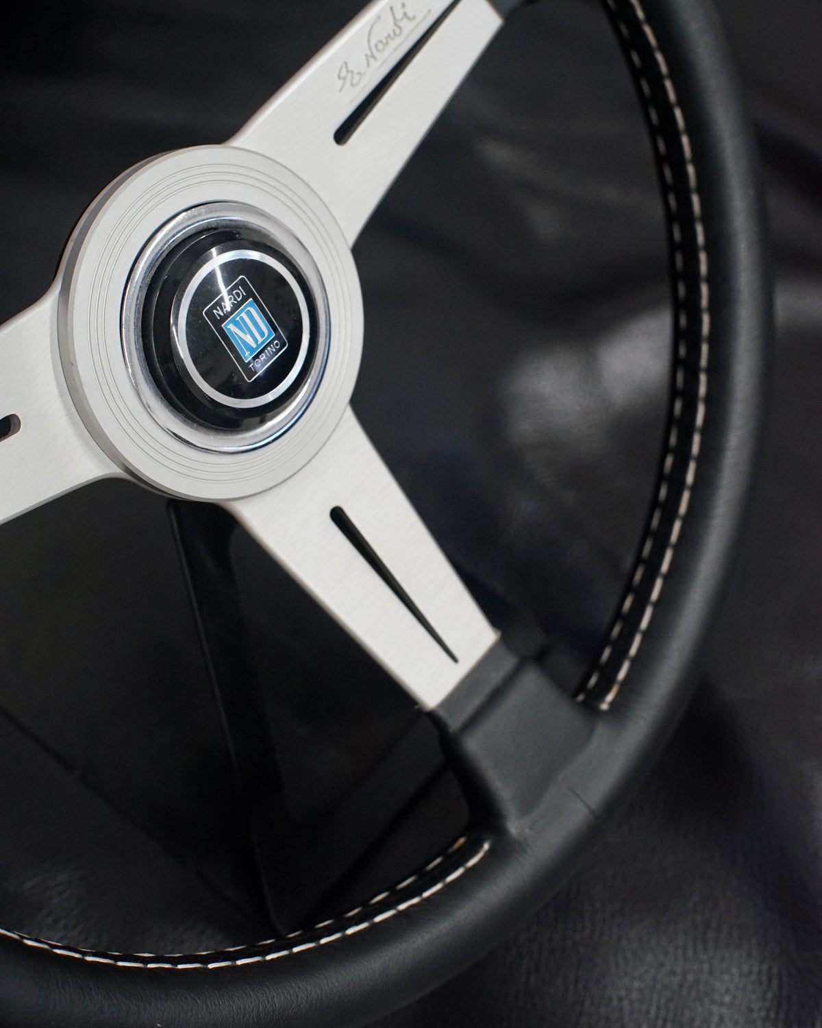 Nardi Classic Silver 360mm