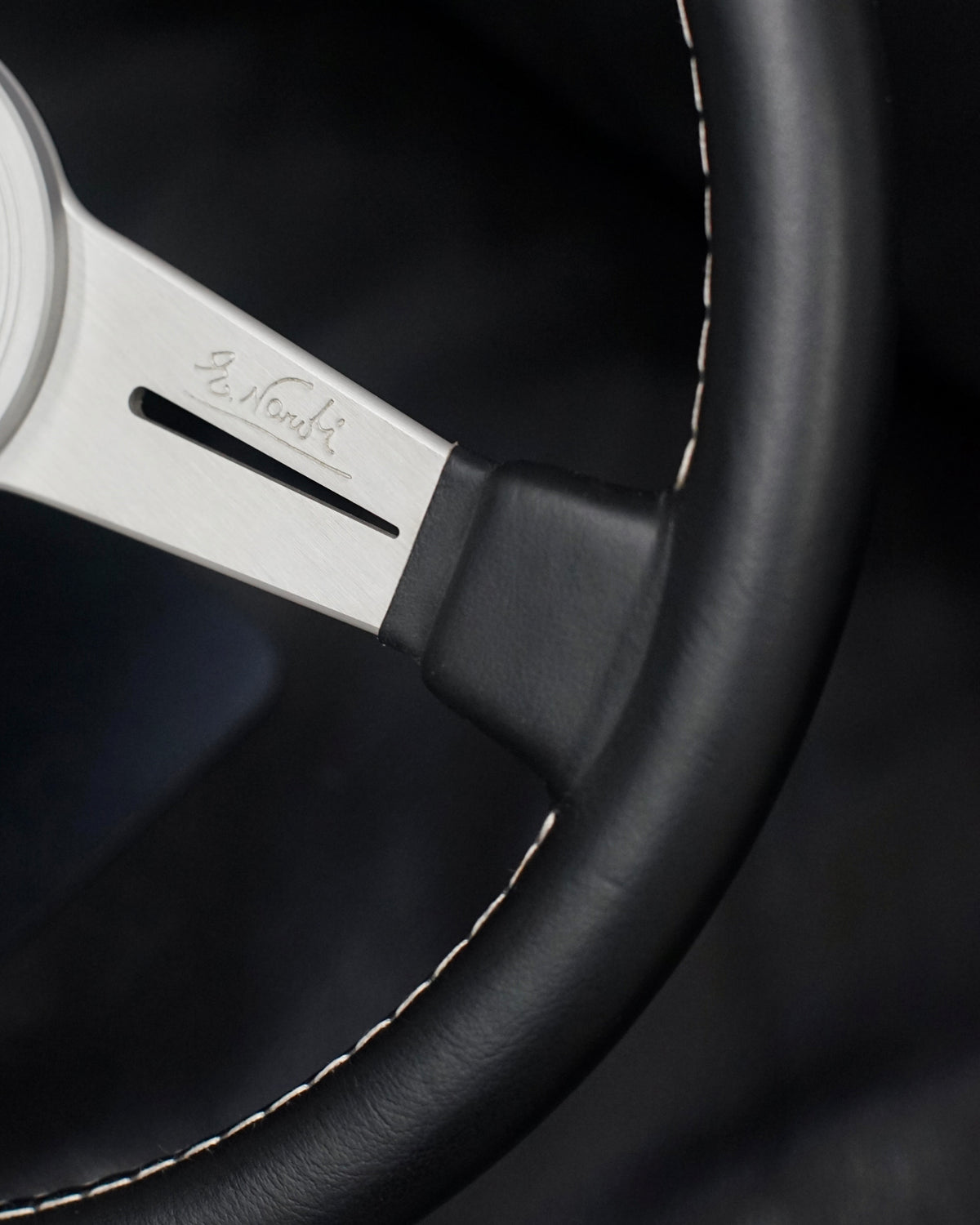 Nardi Classic Silver 360mm