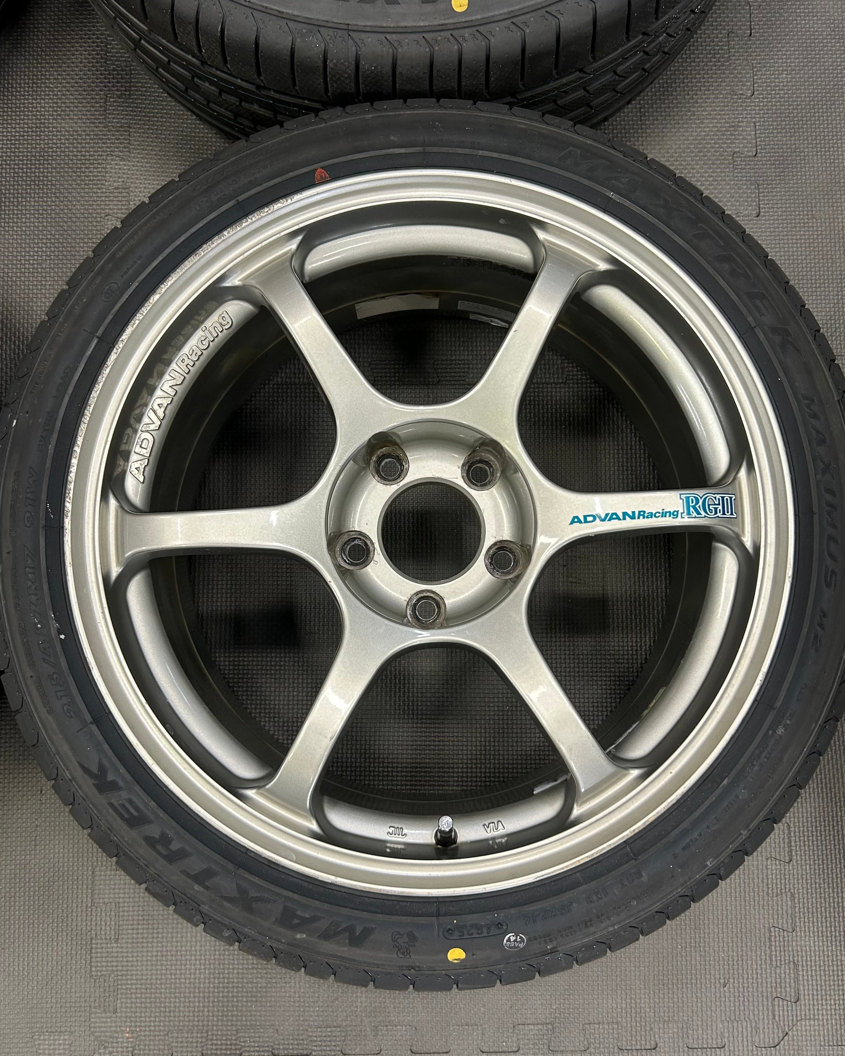 Advan RG2 (17