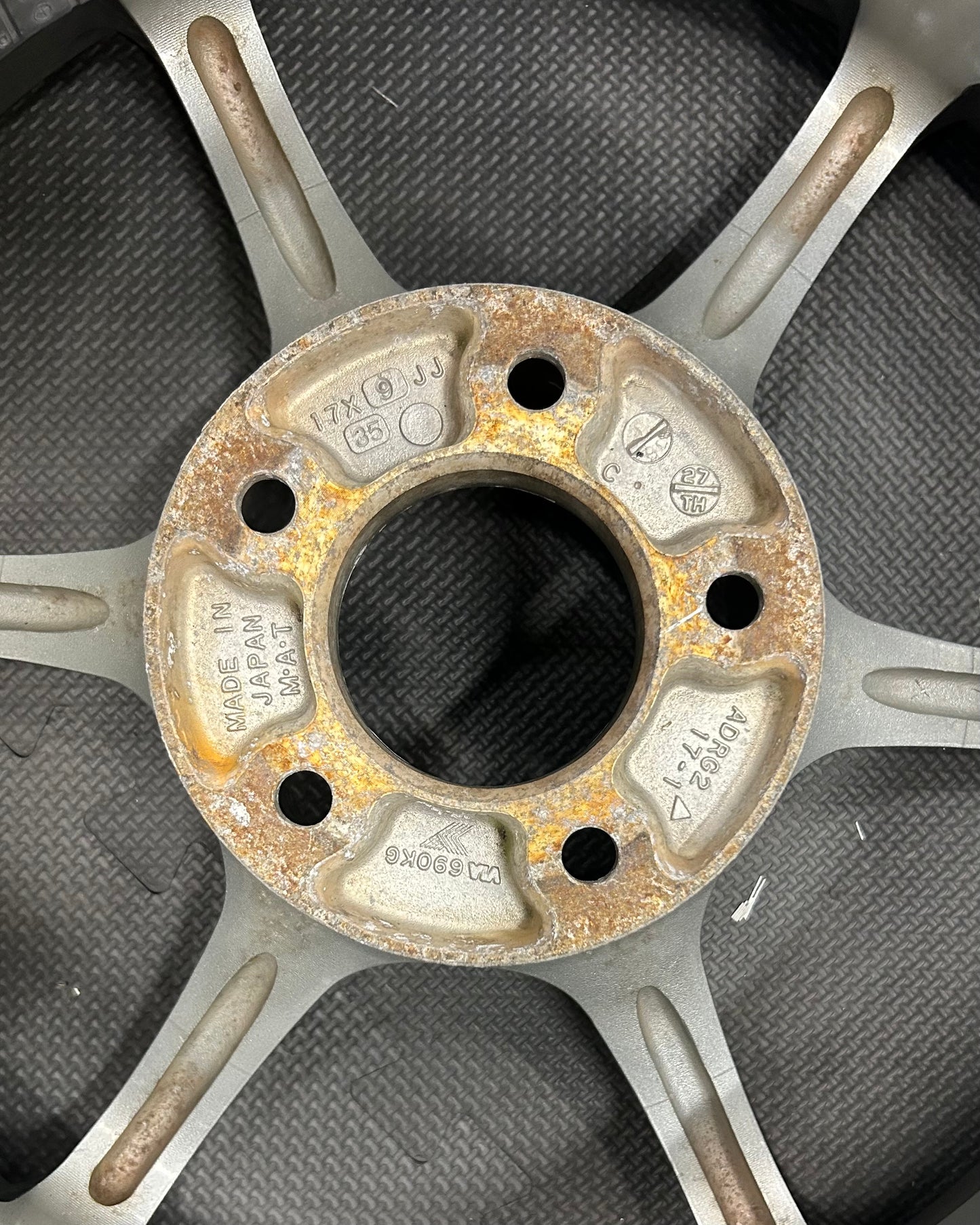 Advan RG2 (17")