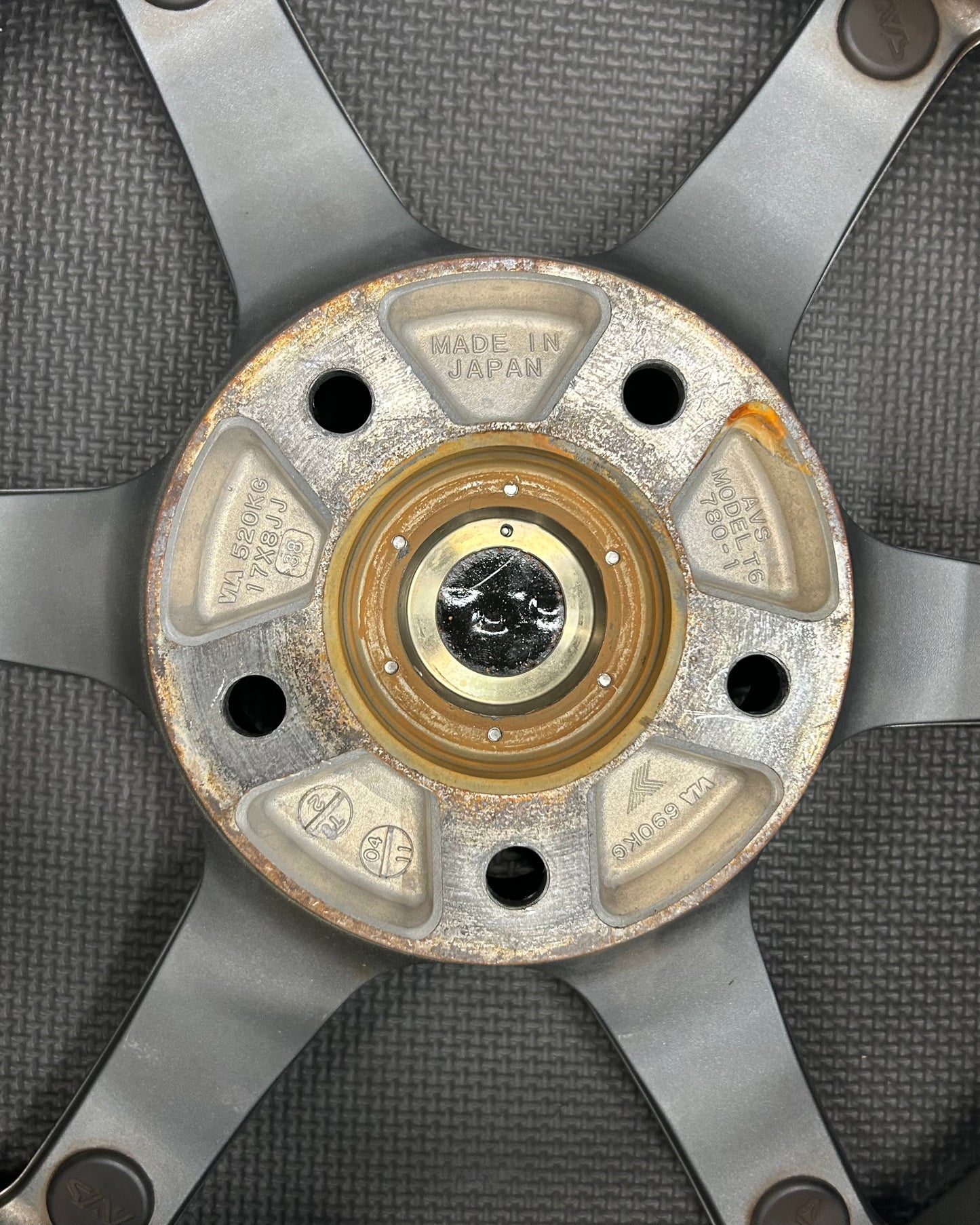 Yokohama AVS Model T6