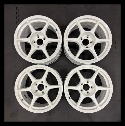 Buddy Club P1 GTR Sizing (17") SET