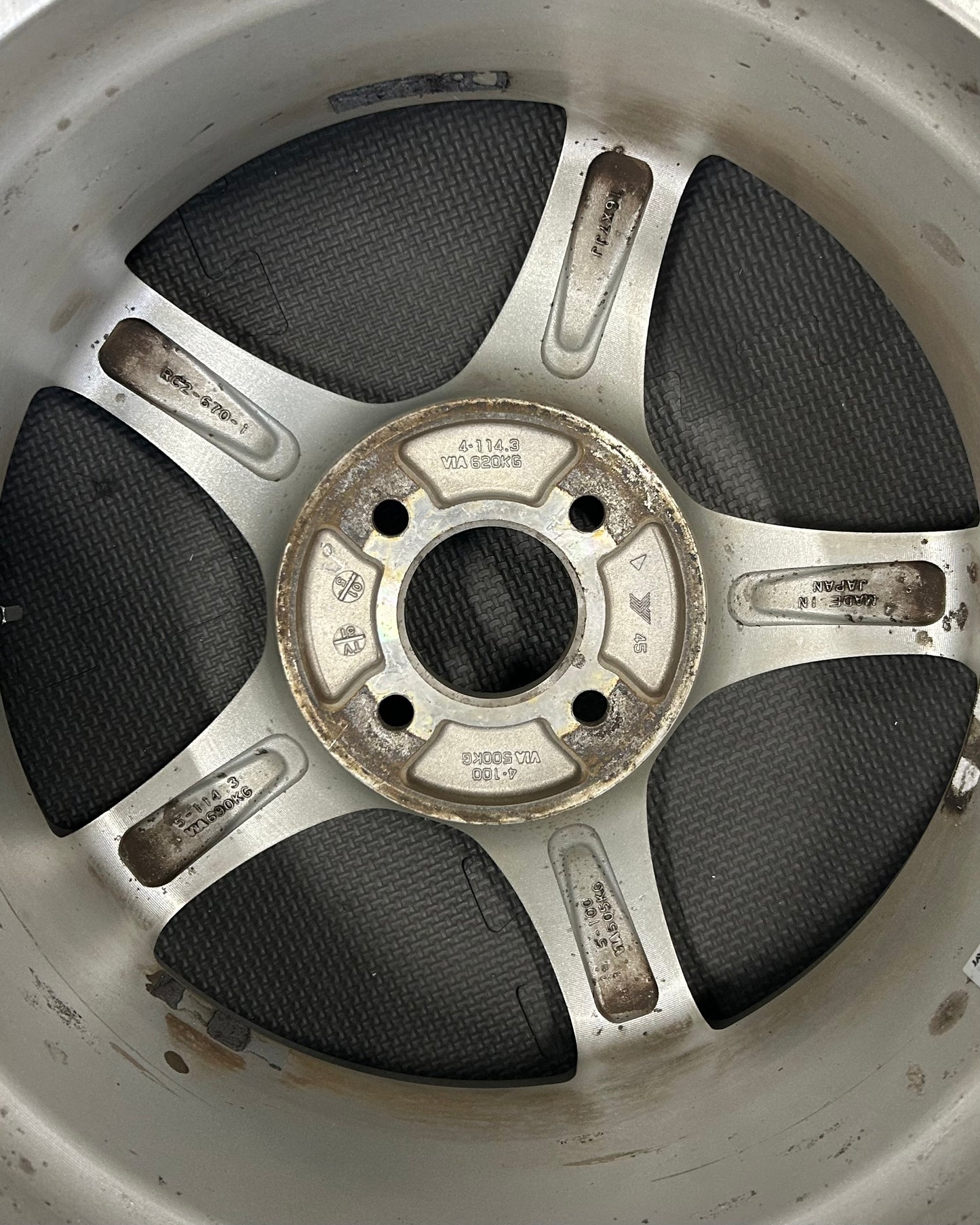 Advan RCII (16x7J, 45)