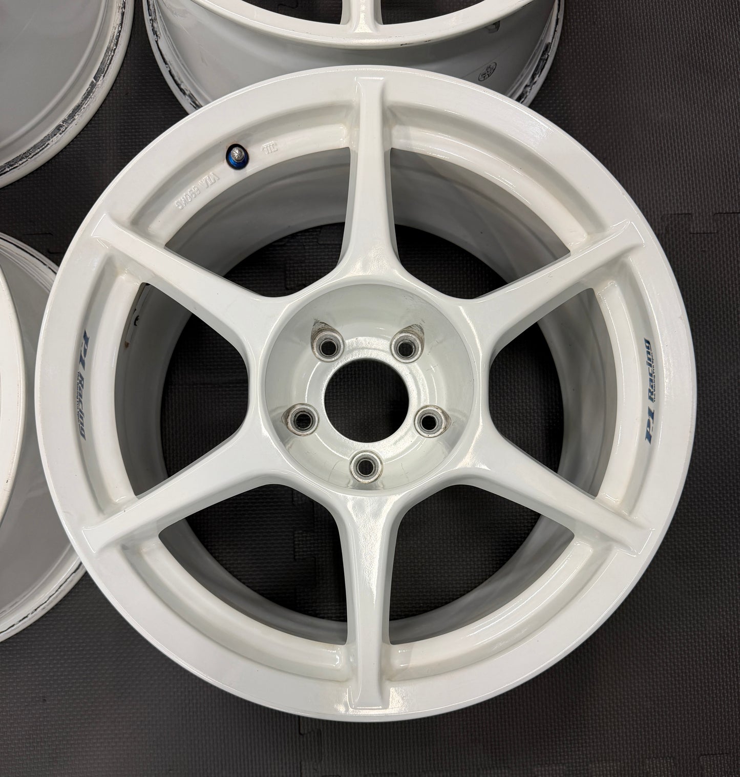 Buddy Club P1 GTR Sizing (17") SET