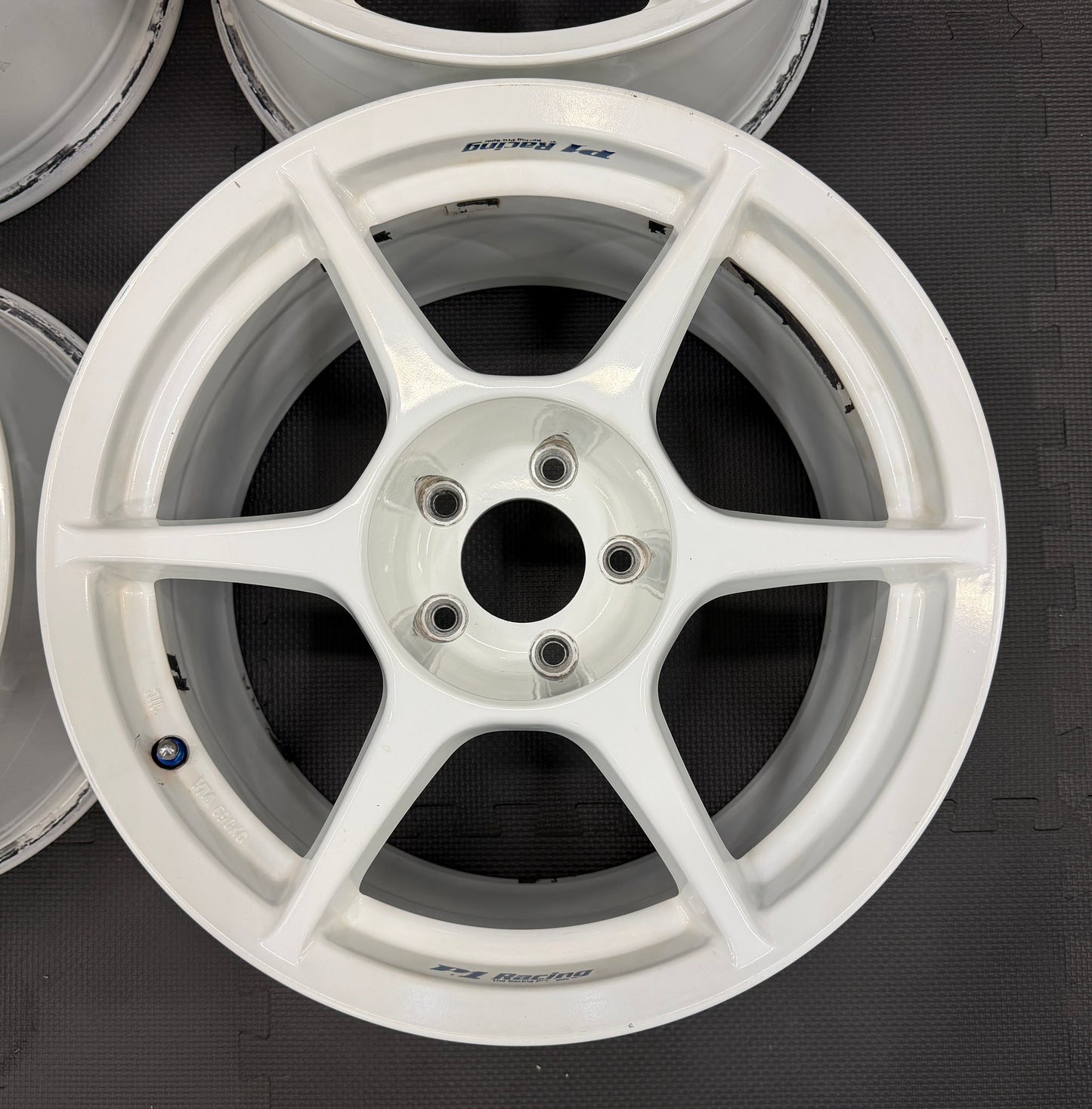 Buddy Club P1 GTR Sizing (17") SET