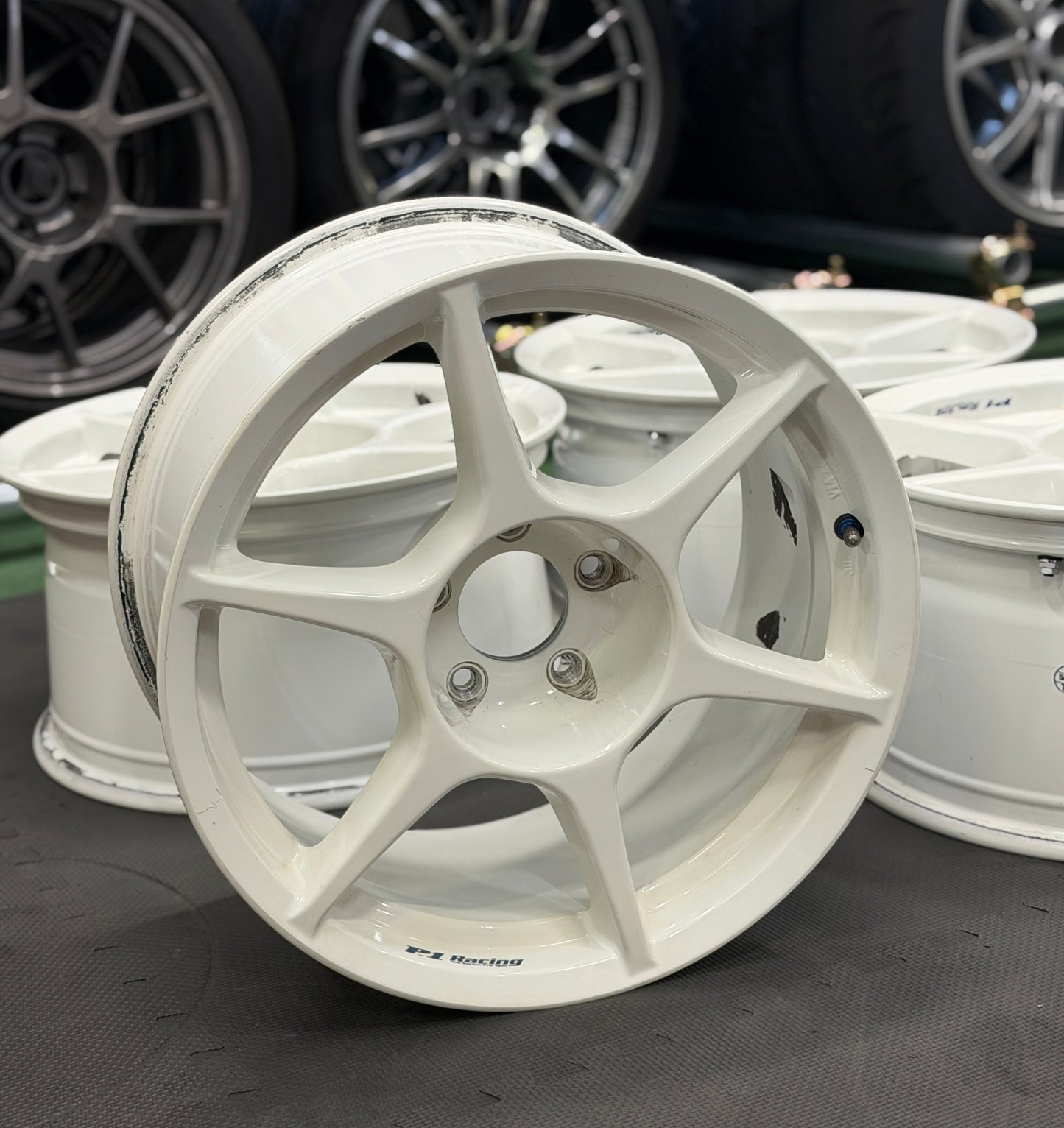 Buddy Club P1 GTR Sizing (17") SET