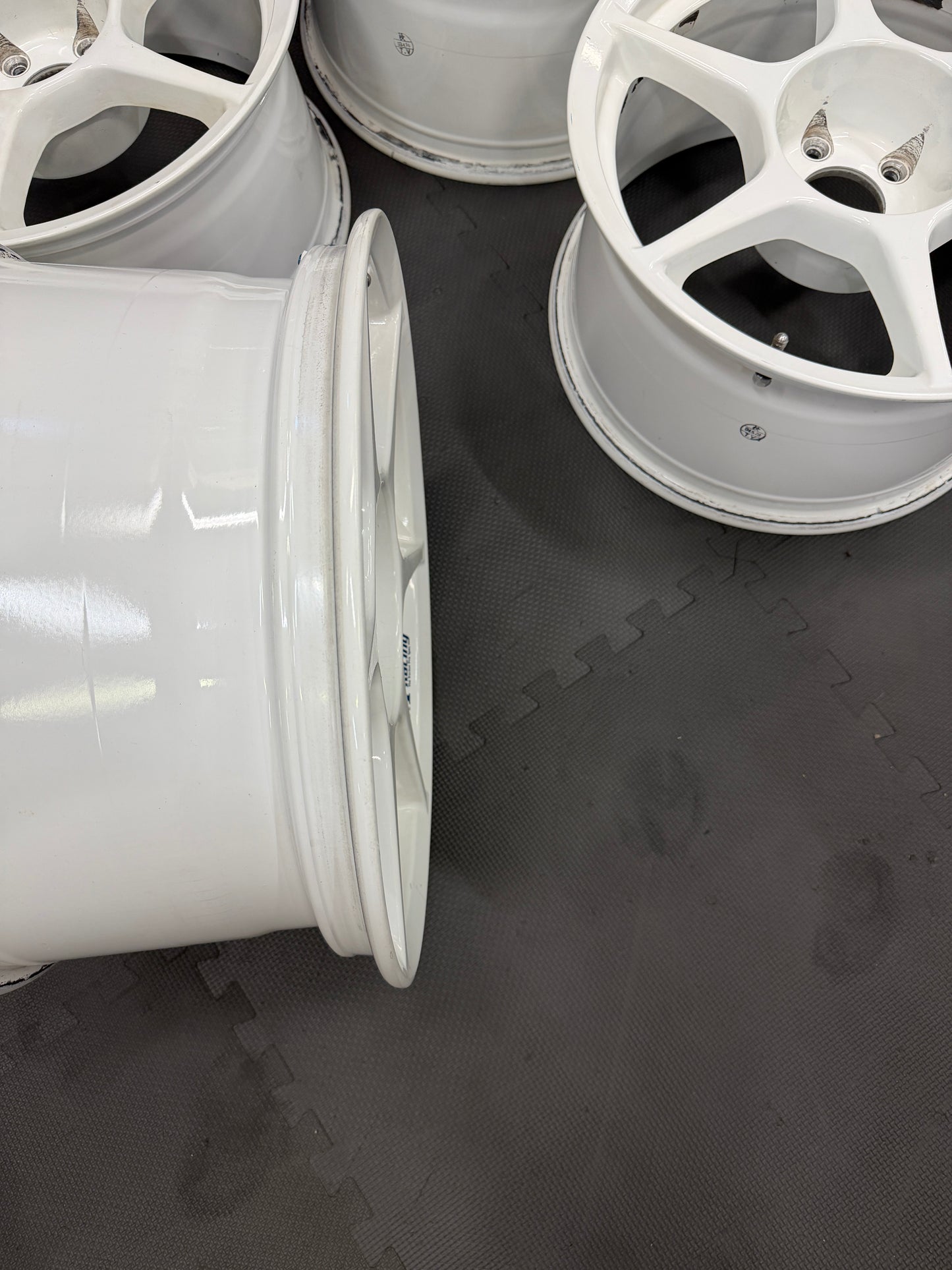 Buddy Club P1 GTR Sizing (17") SET