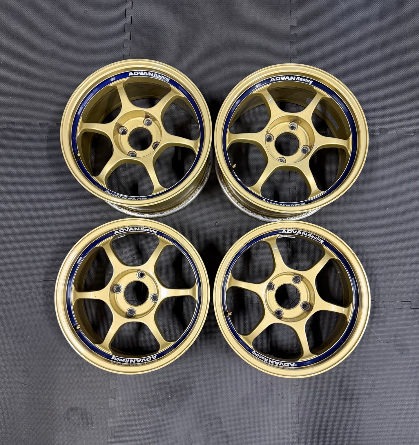 Advan Racing RG1 (16") SET