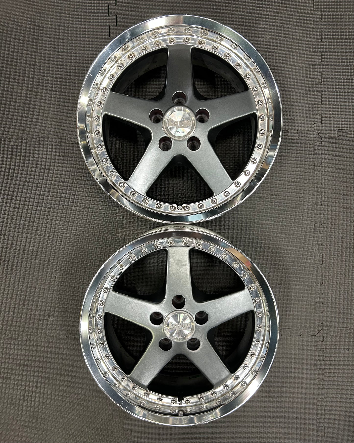 WORK Equip 05 (17")