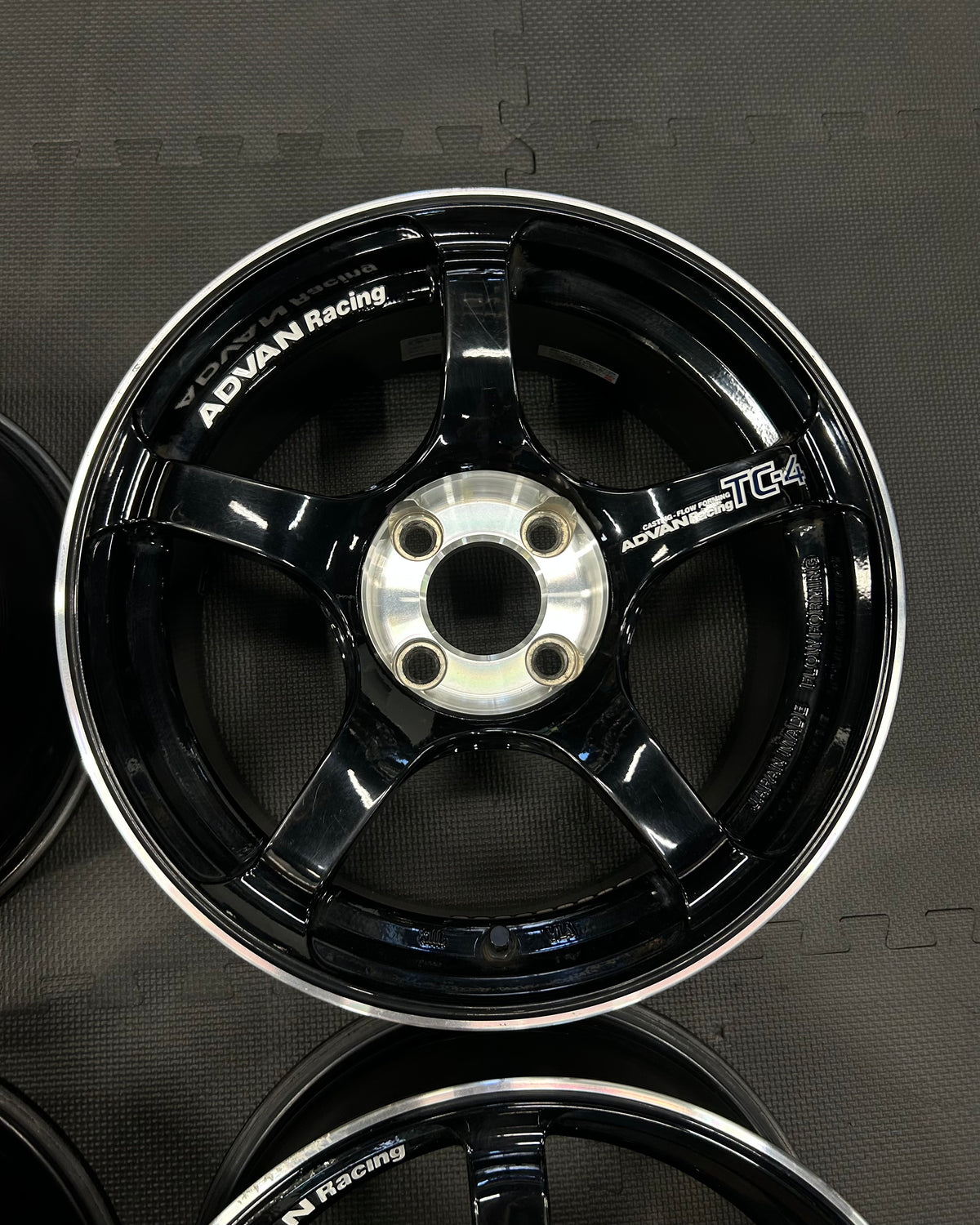 Advan TC-4 SE 15" Set