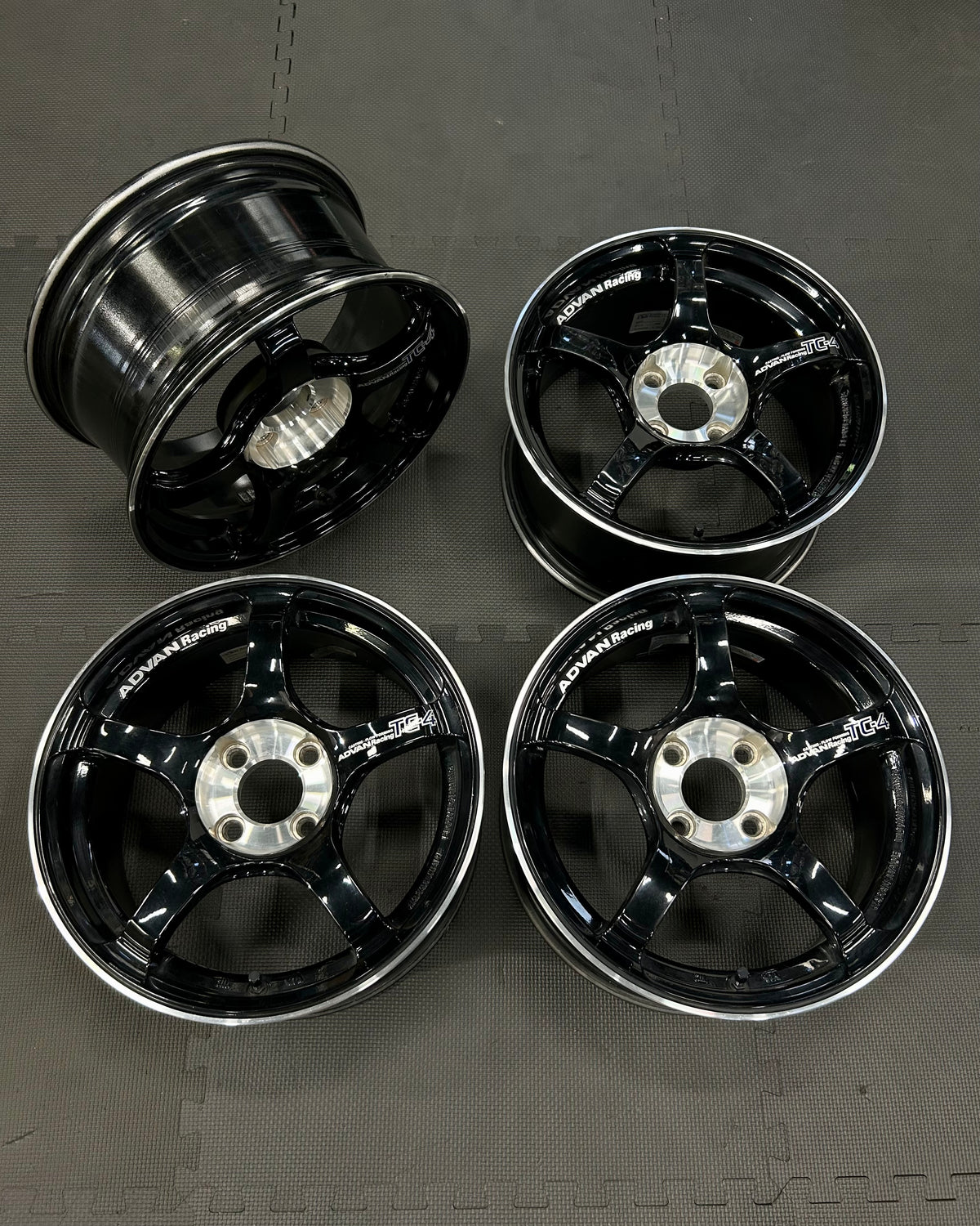 Advan TC-4 SE 15" Set