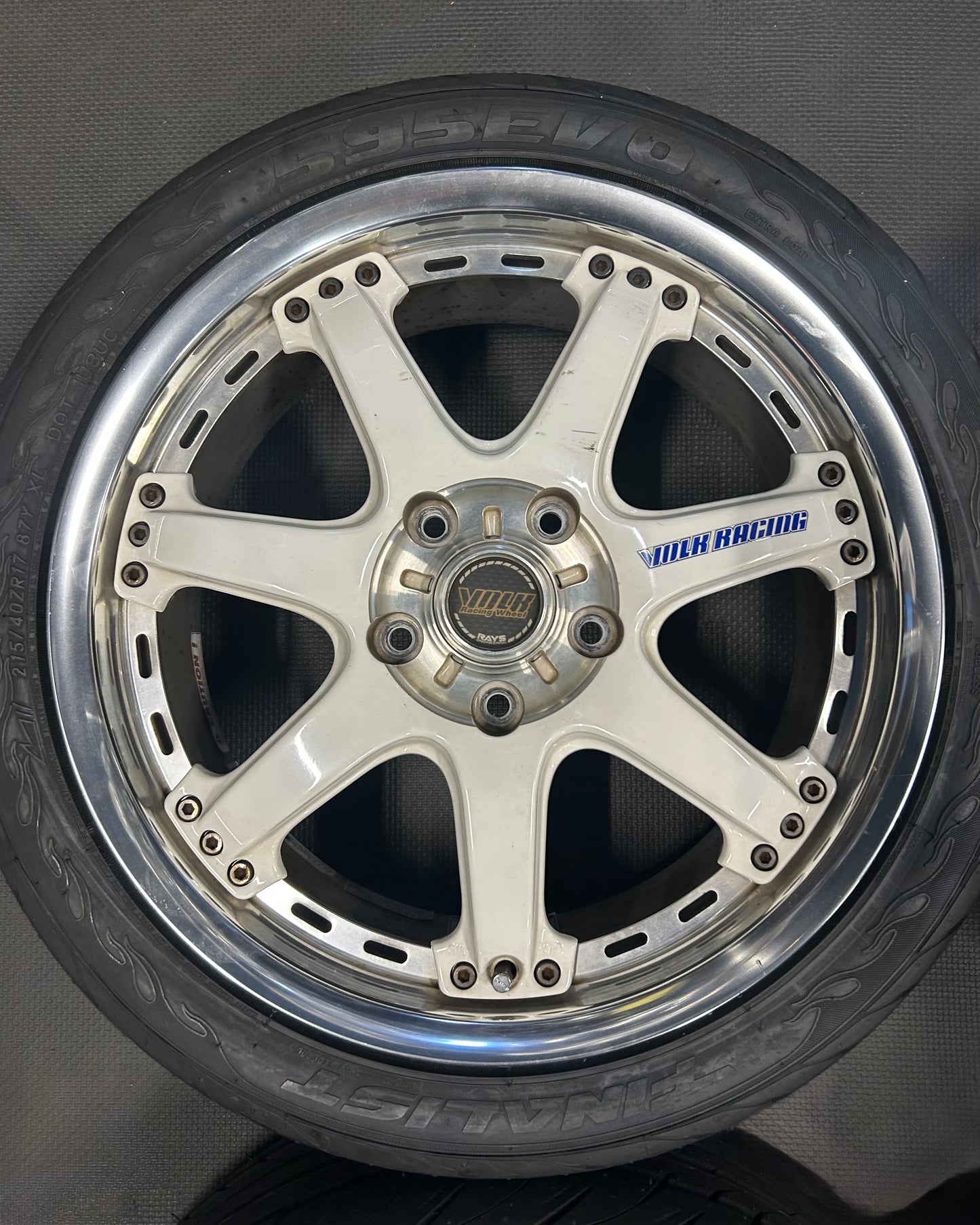 Rays Volk Racing GT-7 (17x7J, +49)
