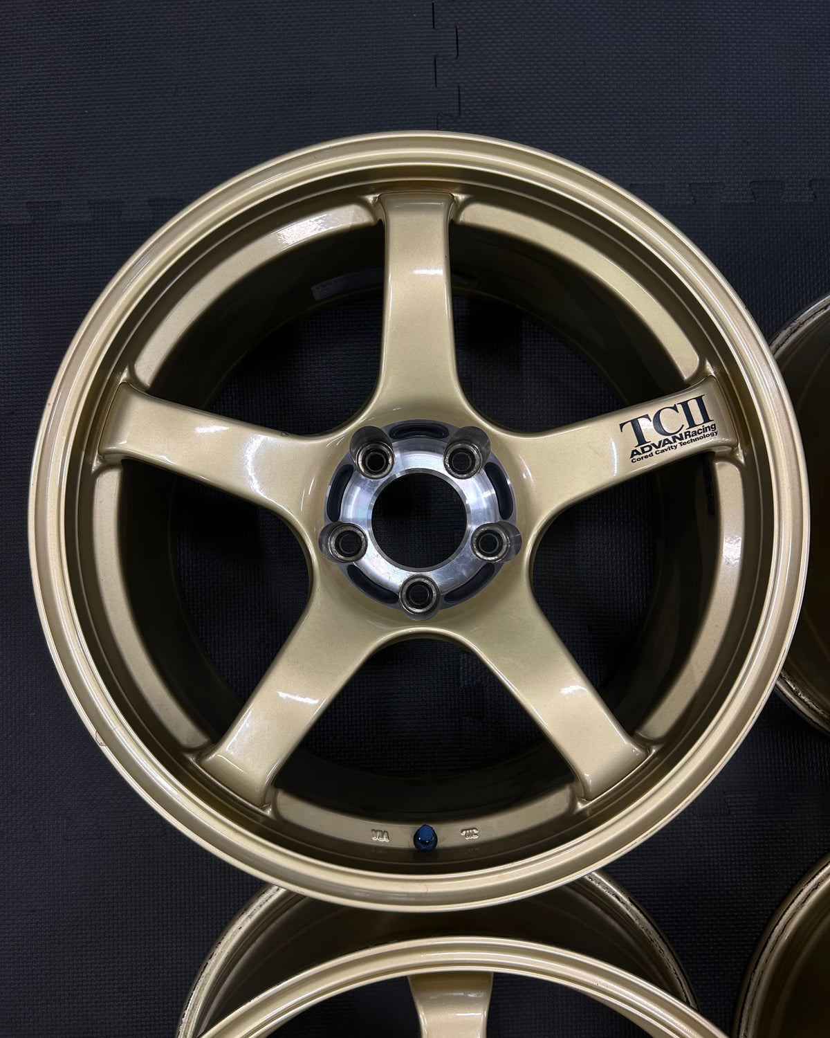 Advan TC II - 18", 9.5J, +12