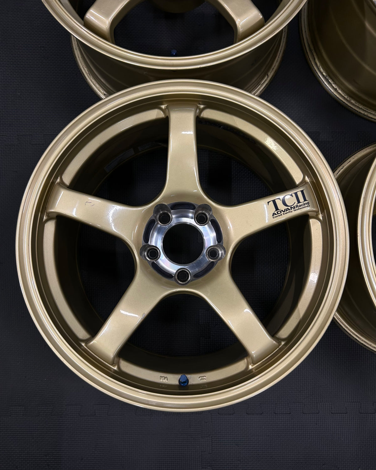 Advan TC II - 18", 9.5J, +12