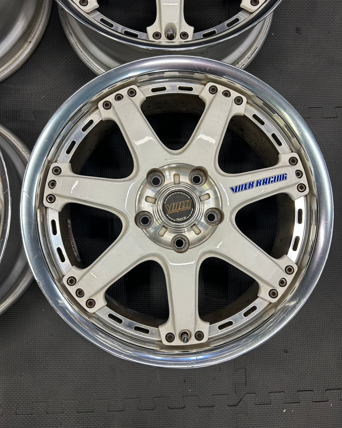 Rays Volk Racing GT-7 (17x7J, +49)