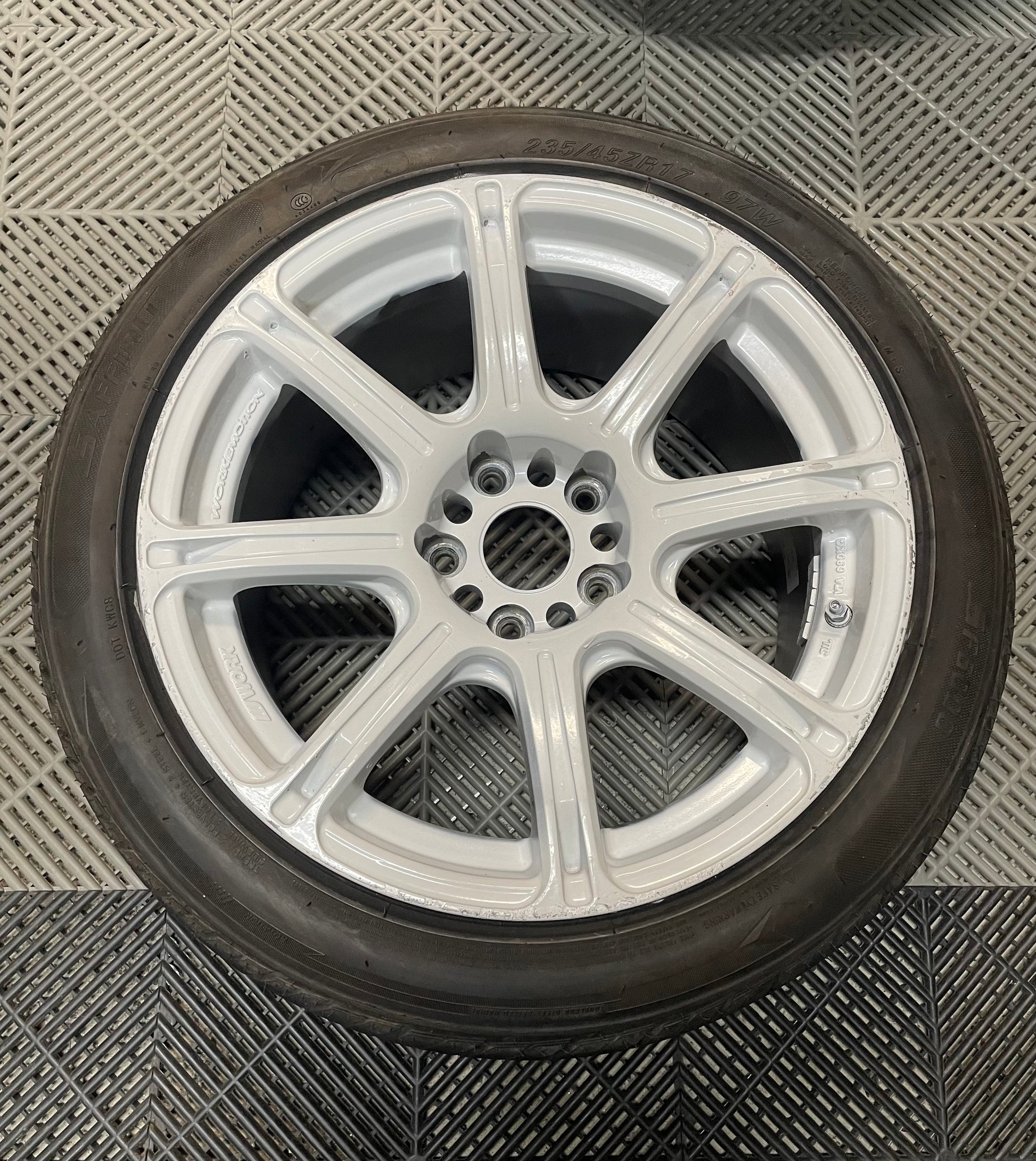 Xc8 Rims Work Emotion XC8 – First Joyce