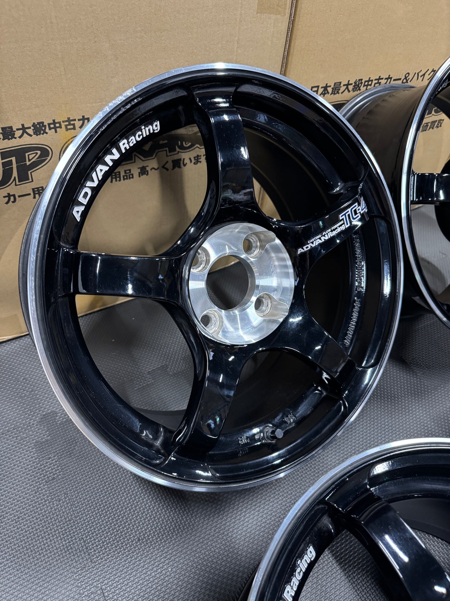 Advan TC-4 SE 15" Set
