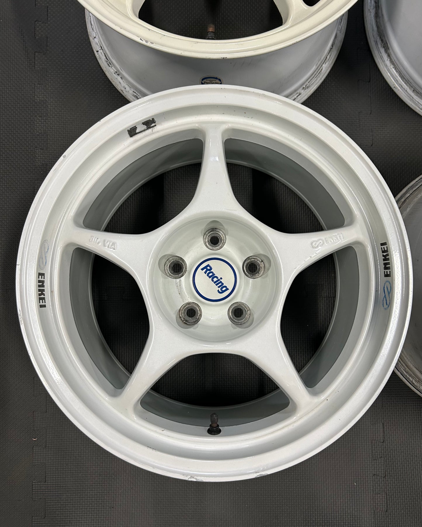ENKEI Racing RP01 (17")