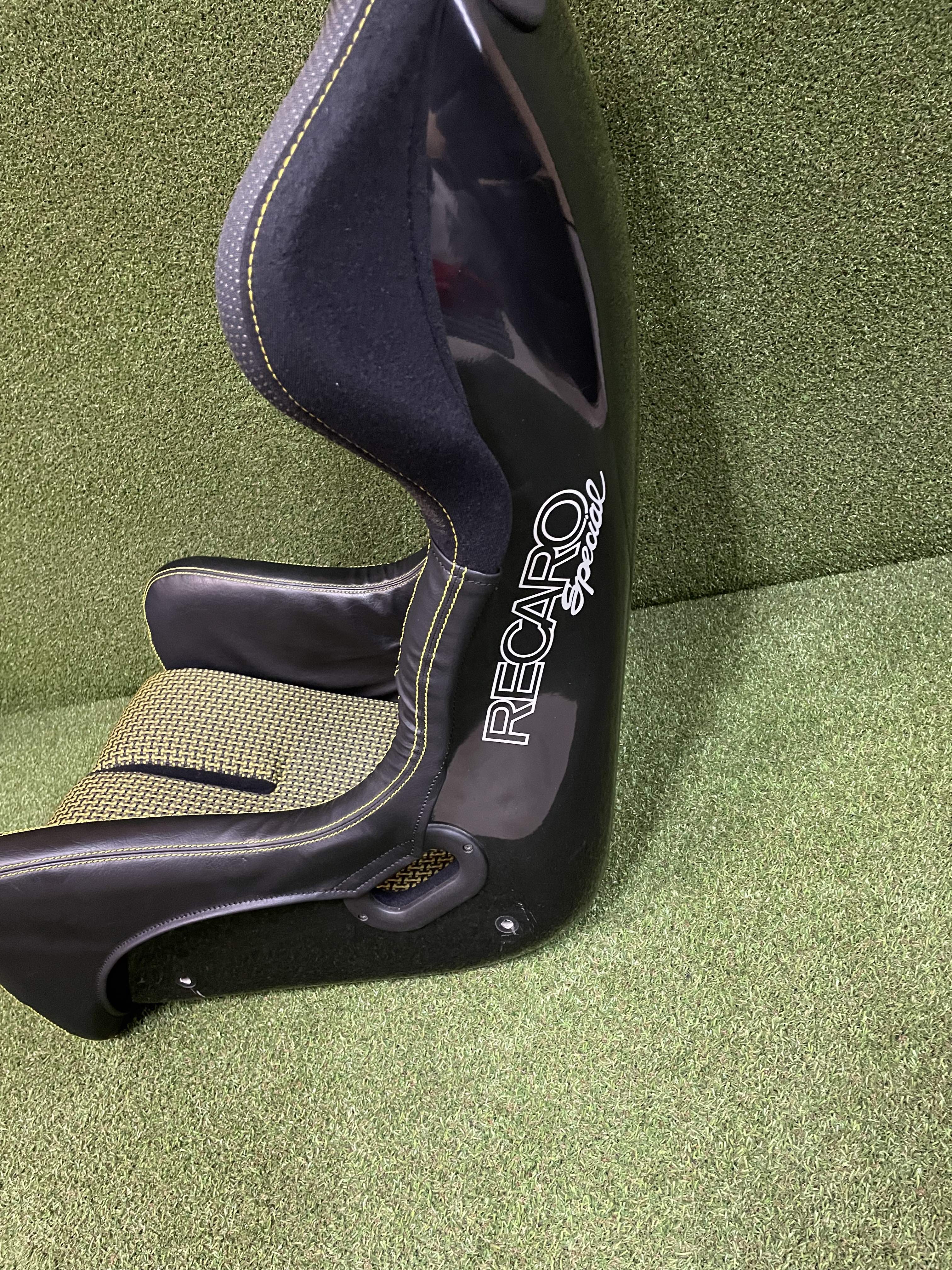 Recaro SP-GT2 wildcat in yellow – First Joyce